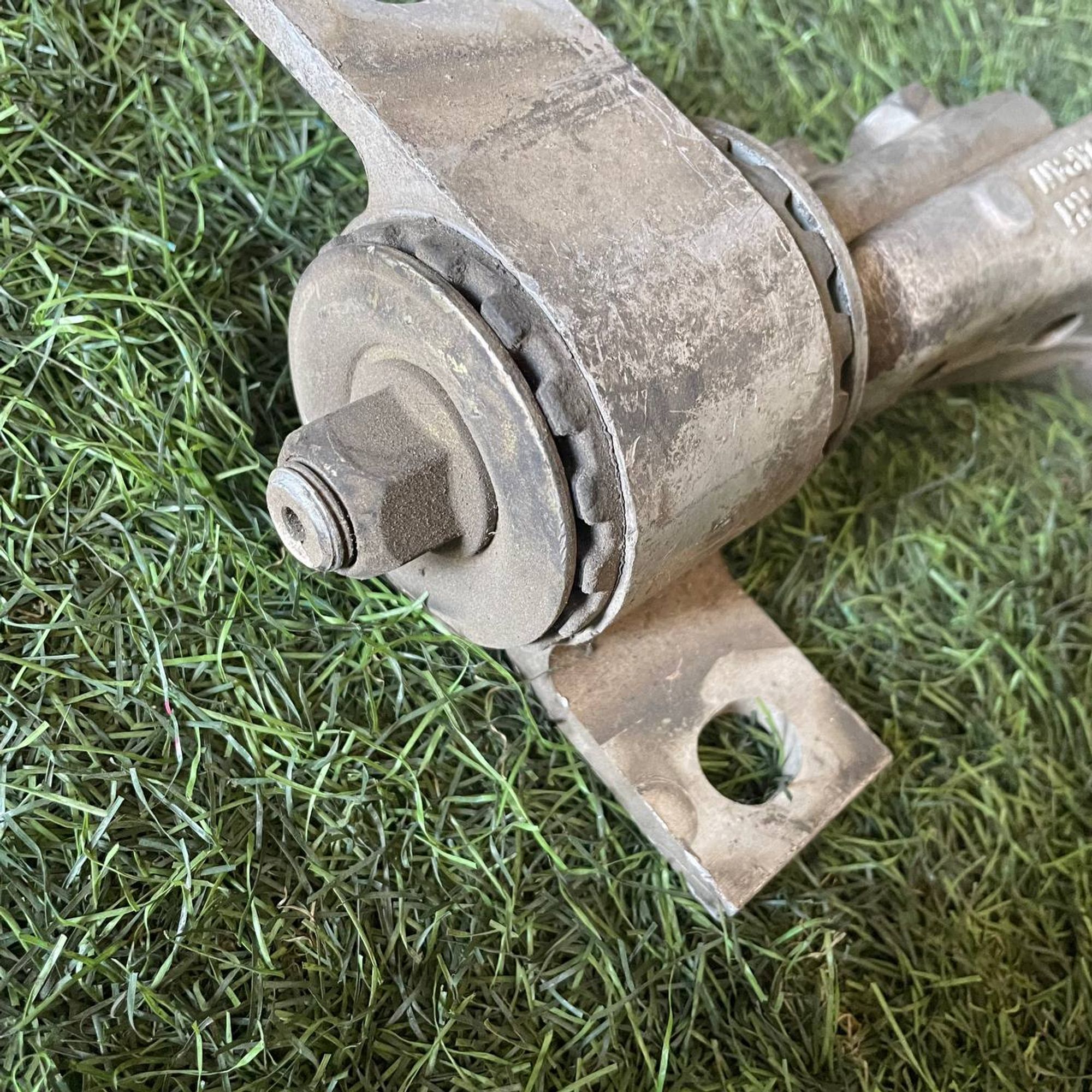 369 рычаг перед право низ SUBARU LEGACY BH5, 4500 рублей, Невинномысск