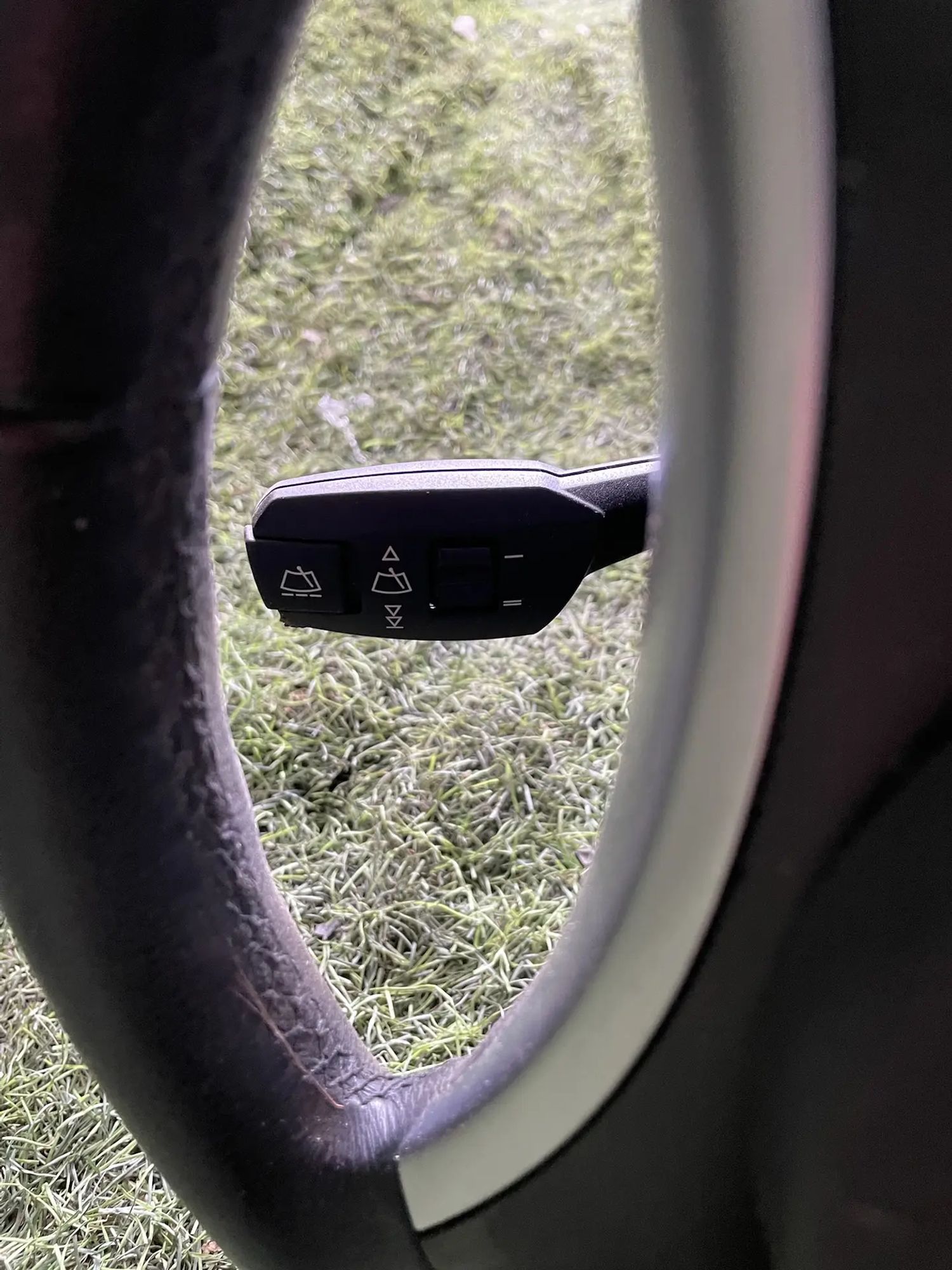 https://ycs.partsauto.market/partsauto-images/thmbs/userImages/772e461030aea93f4dbb6447c0f924d3/part/02337b82-9fc9-4b5d-9b38-dc488bca444e_1778682007977.jpg
