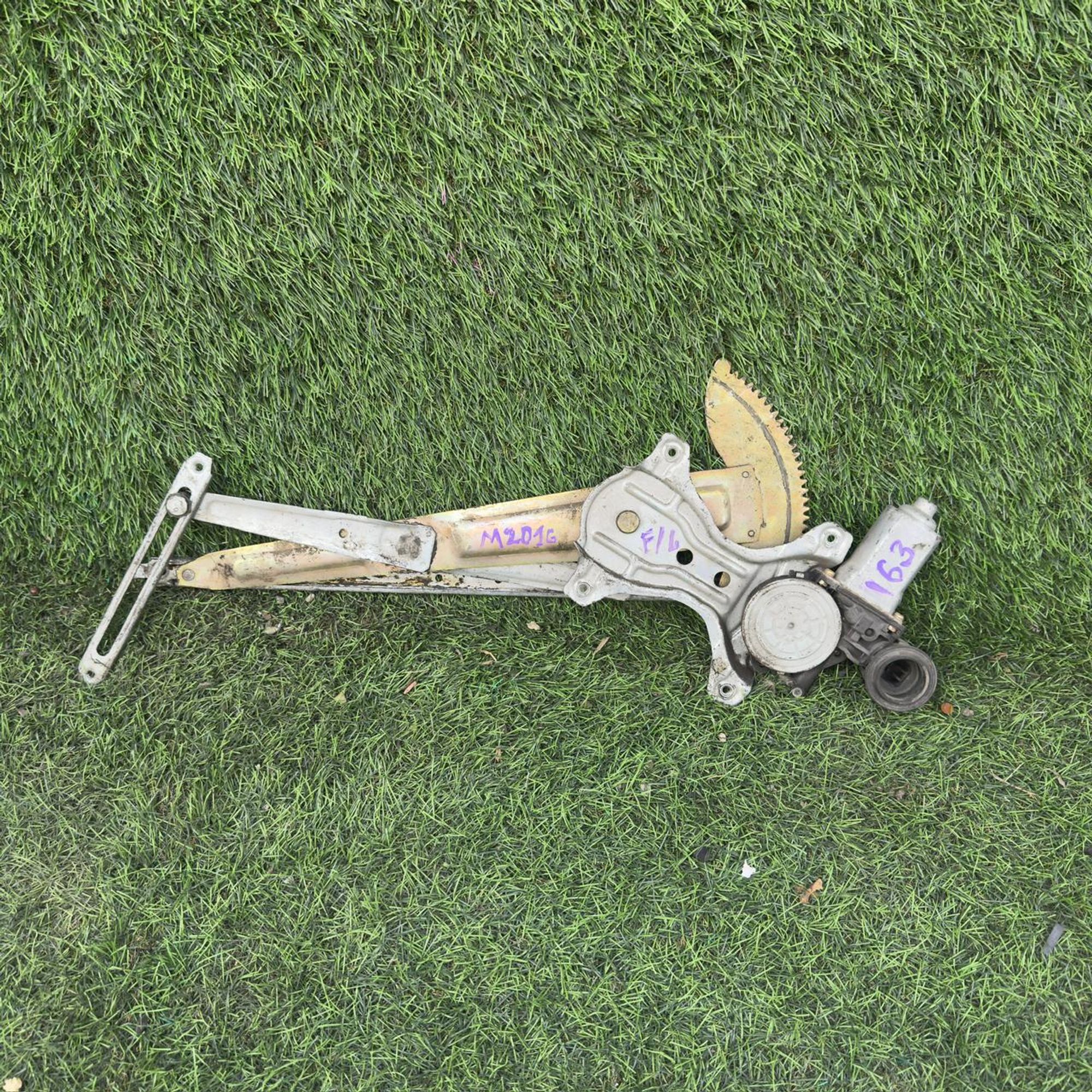 163 Стеклоподъемник передней левой двери DAIHATSU YRV M201G, 3000 рублей, Невинномысск