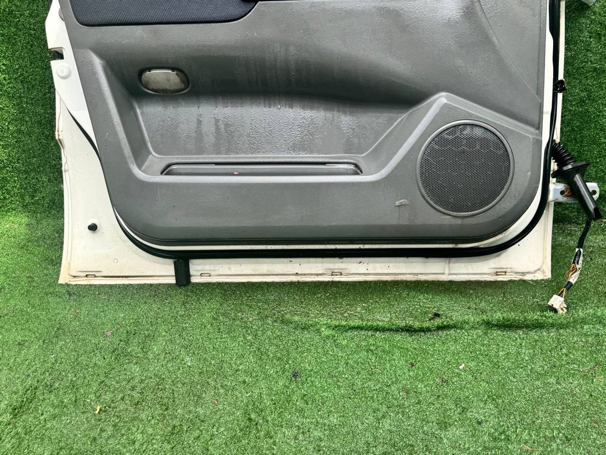 1492 дверь на MITSUBISHI CHARIOT N61W, 6500 рублей, Невинномысск