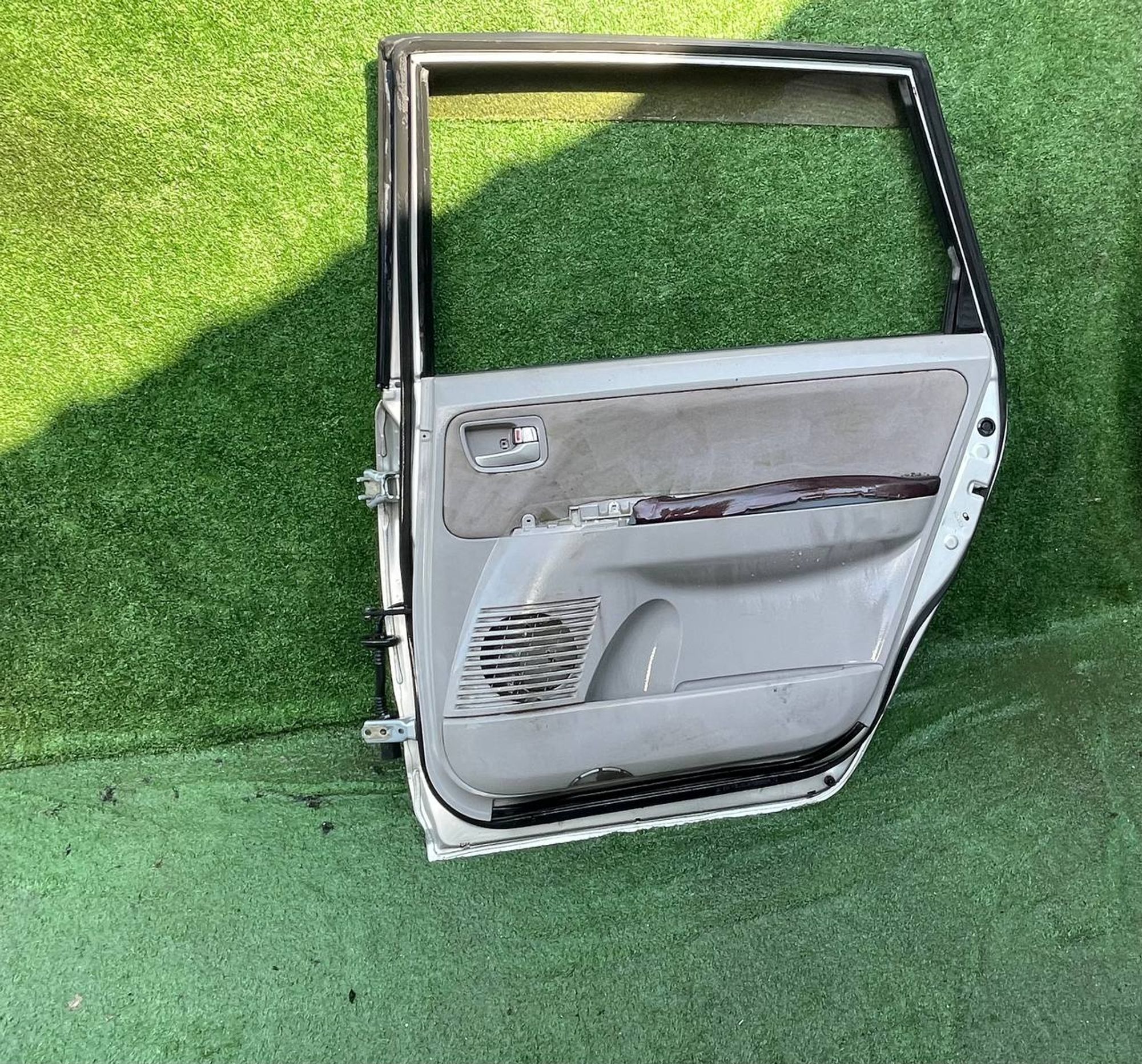 1851 дверь зад право MITSUBISHI GRANDIS NA4W, 9500 рублей, Невинномысск