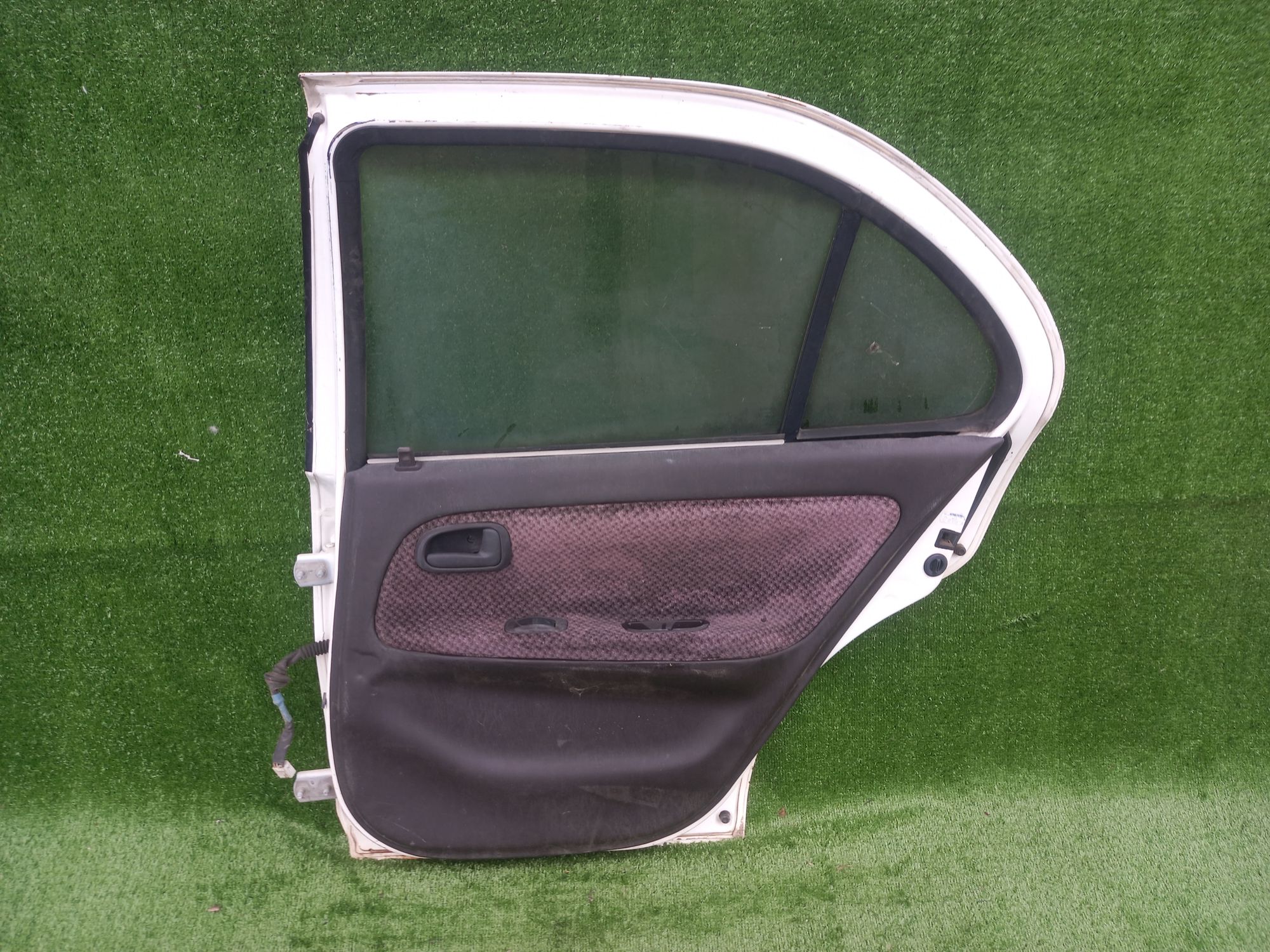 557 дверь на TOYOTA SPRINTER AE100, 5000 рублей, Невинномысск