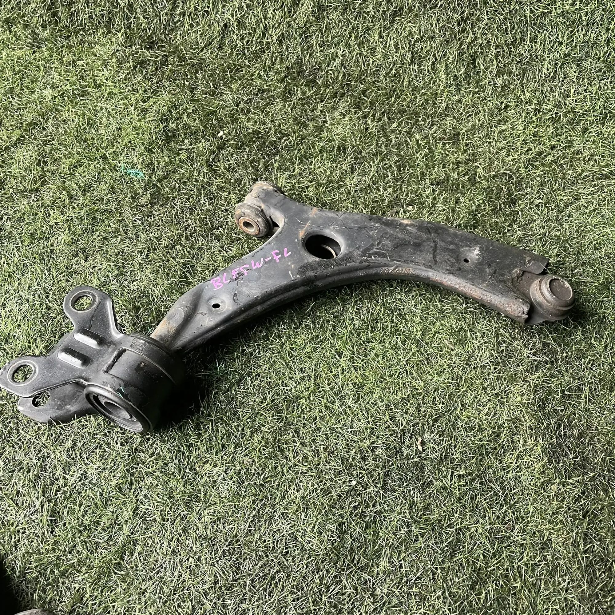 https://ycs.partsauto.market/partsauto-images/thmbs/userImages/772e461030aea93f4dbb6447c0f924d3/part/036f9104-63c5-41e6-8c09-4c1d2ea7ad11_1776933679680.jpg