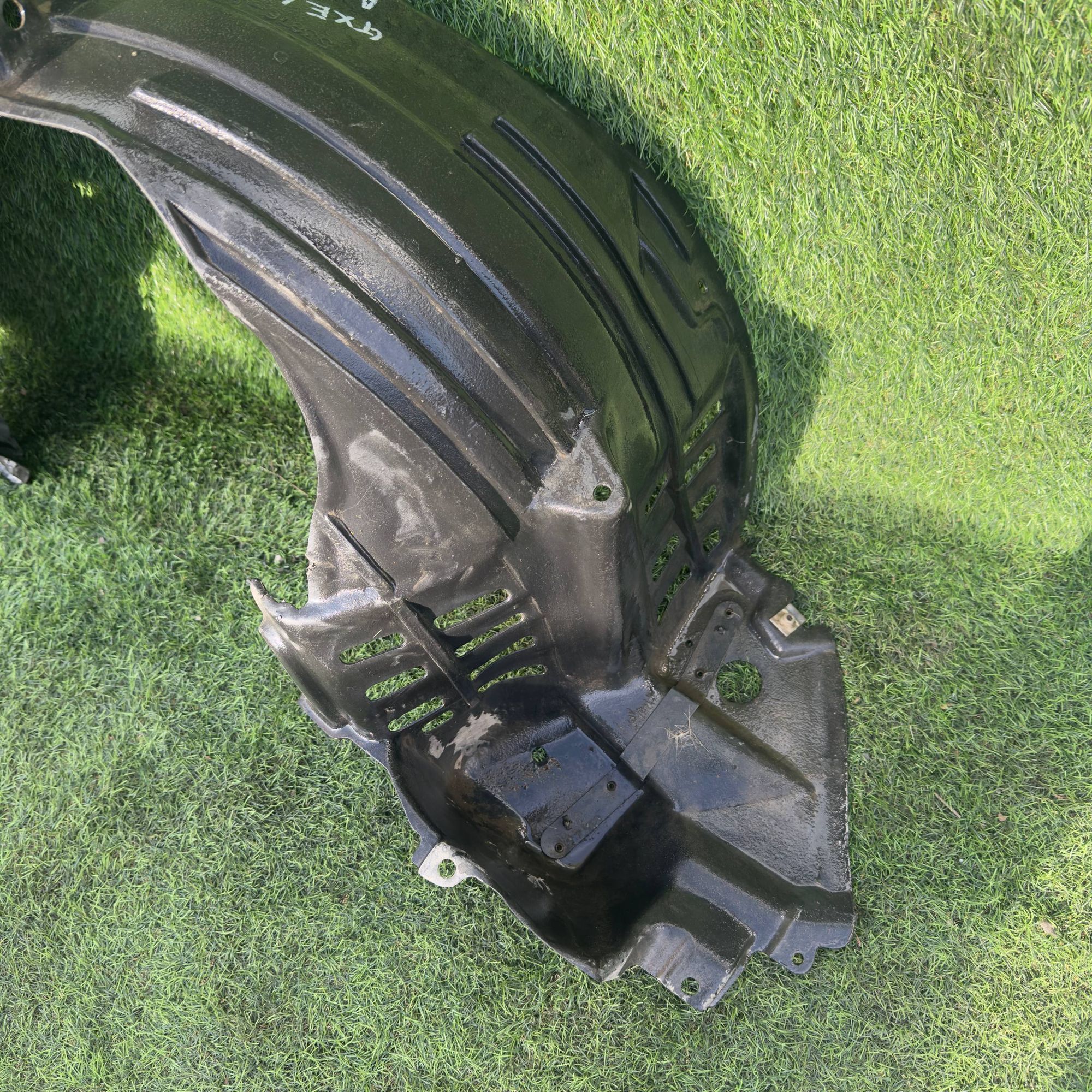 591 Подкрылок передний левый Toyota Altezza GXE10, 999 рублей, Невинномысск