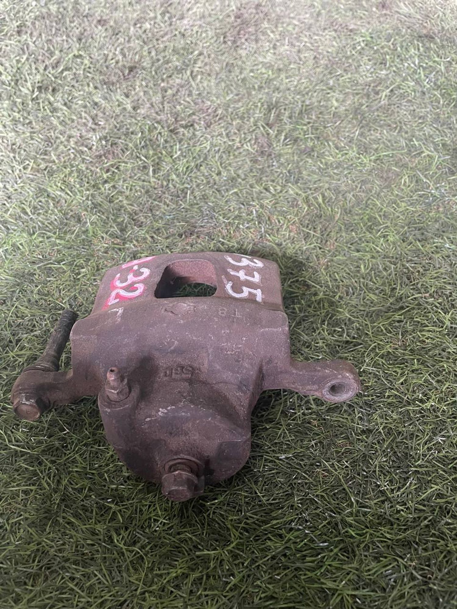 375 Суппорт тормозной передний левый NISSAN CEFIRO A32, 3000 рублей, Невинномысск