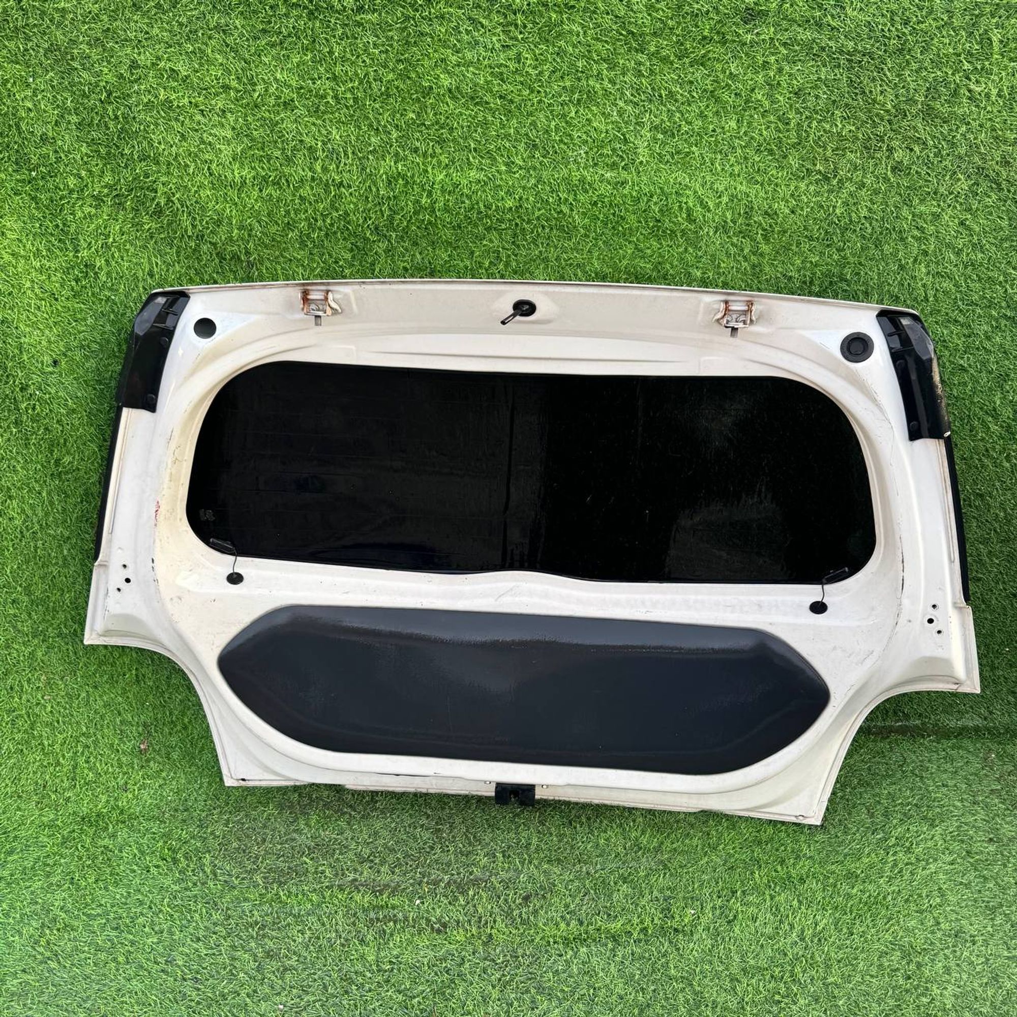 257 дверь багажника на TOYOTA IST NCP60, 12500 рублей, Невинномысск