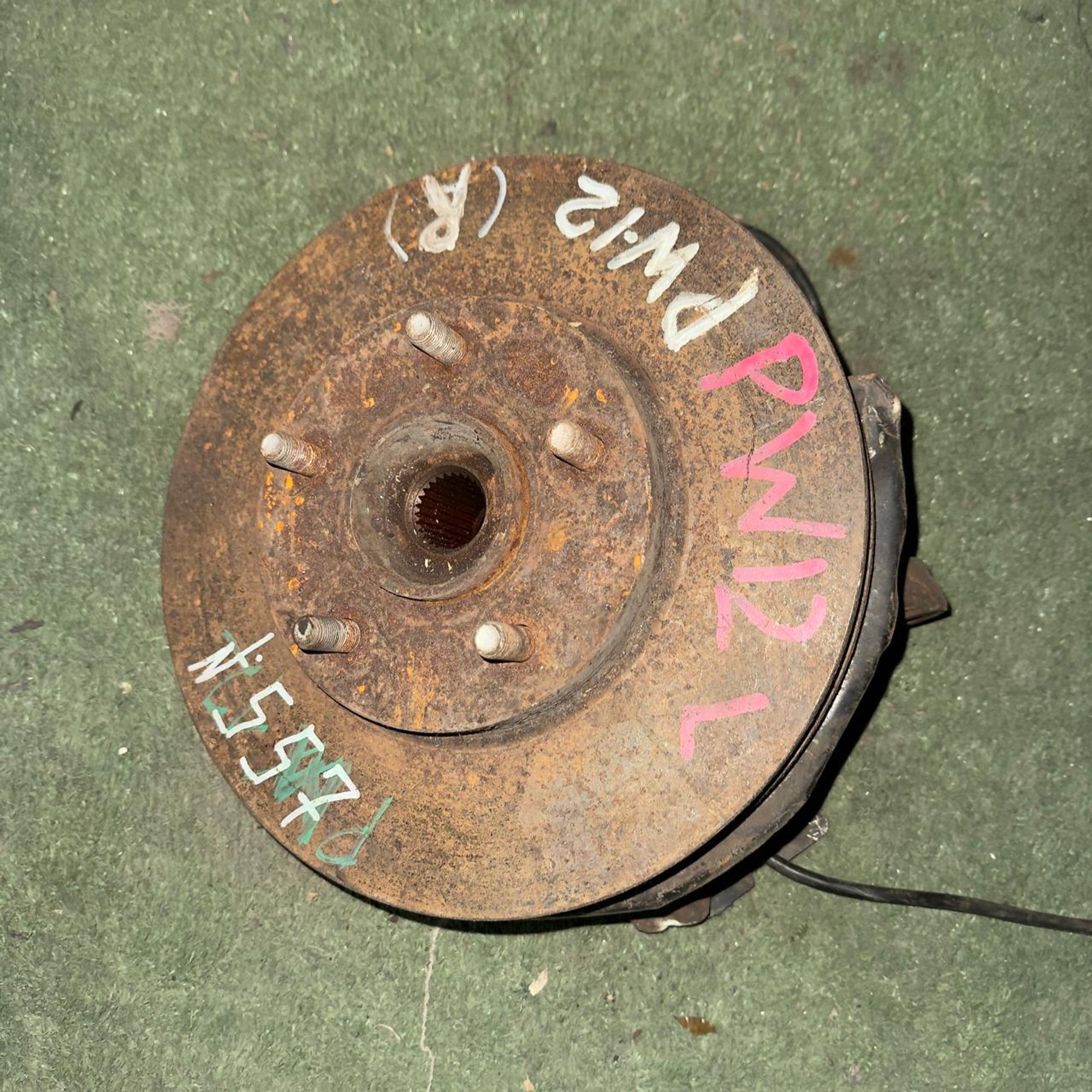 557 Ступица передняя правая NISSAN LIBERTY PW, 7500 рублей, Невинномысск