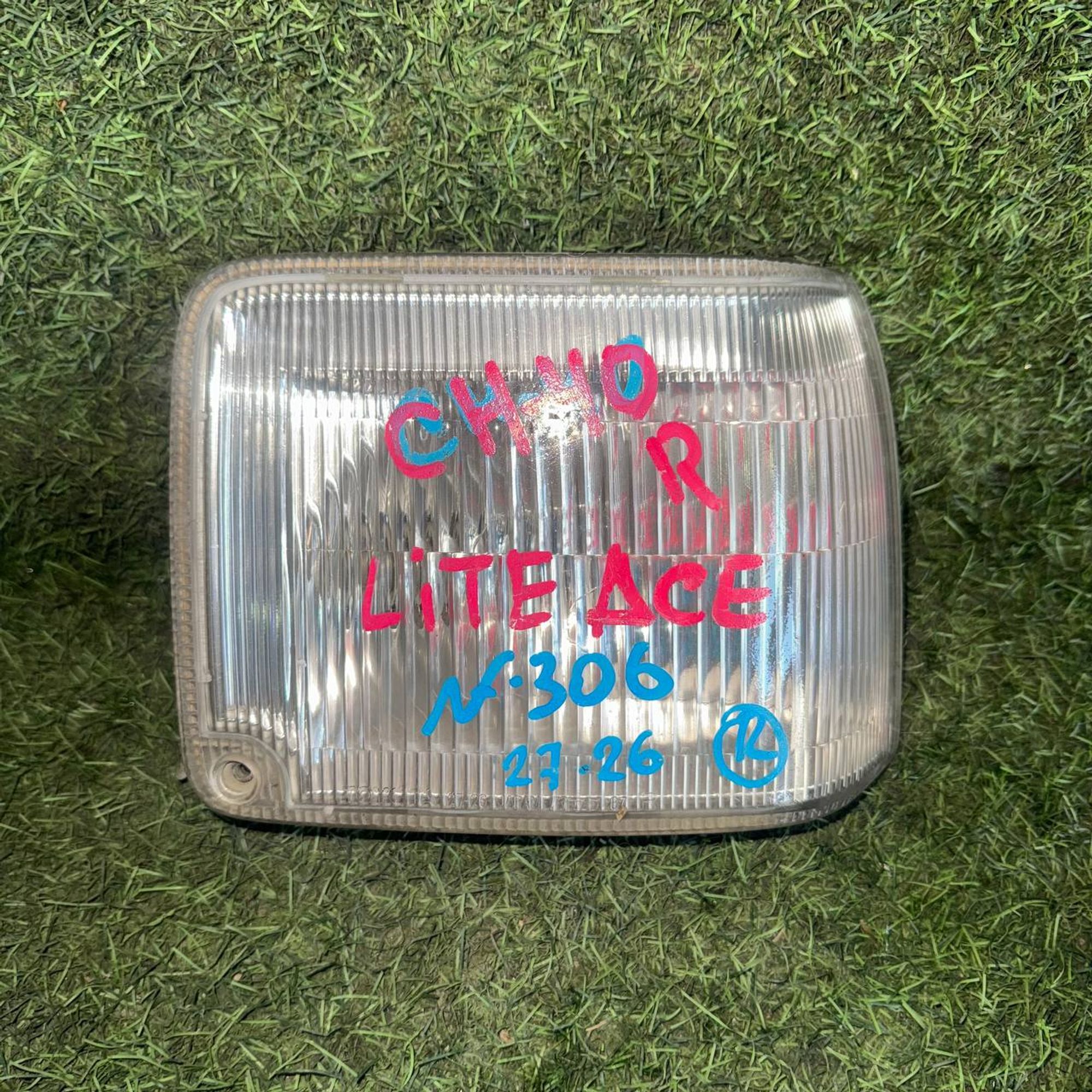 306 Фонарь габаритный правый TOYOTA LITEACE CH40, 2500 рублей, Невинномысск