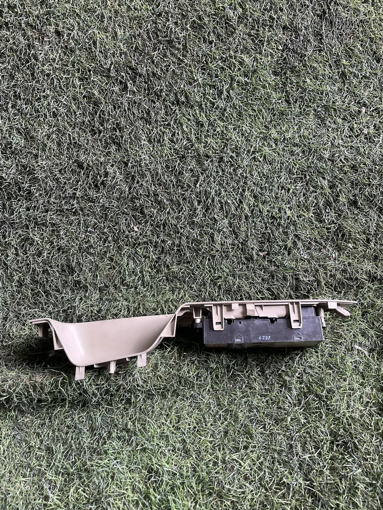 https://ycs.partsauto.market/partsauto-images/thmbs/userImages/772e461030aea93f4dbb6447c0f924d3/part/05489c46-d36c-48b0-aaa7-4da2aa09c1cc_1778678006136.jpg