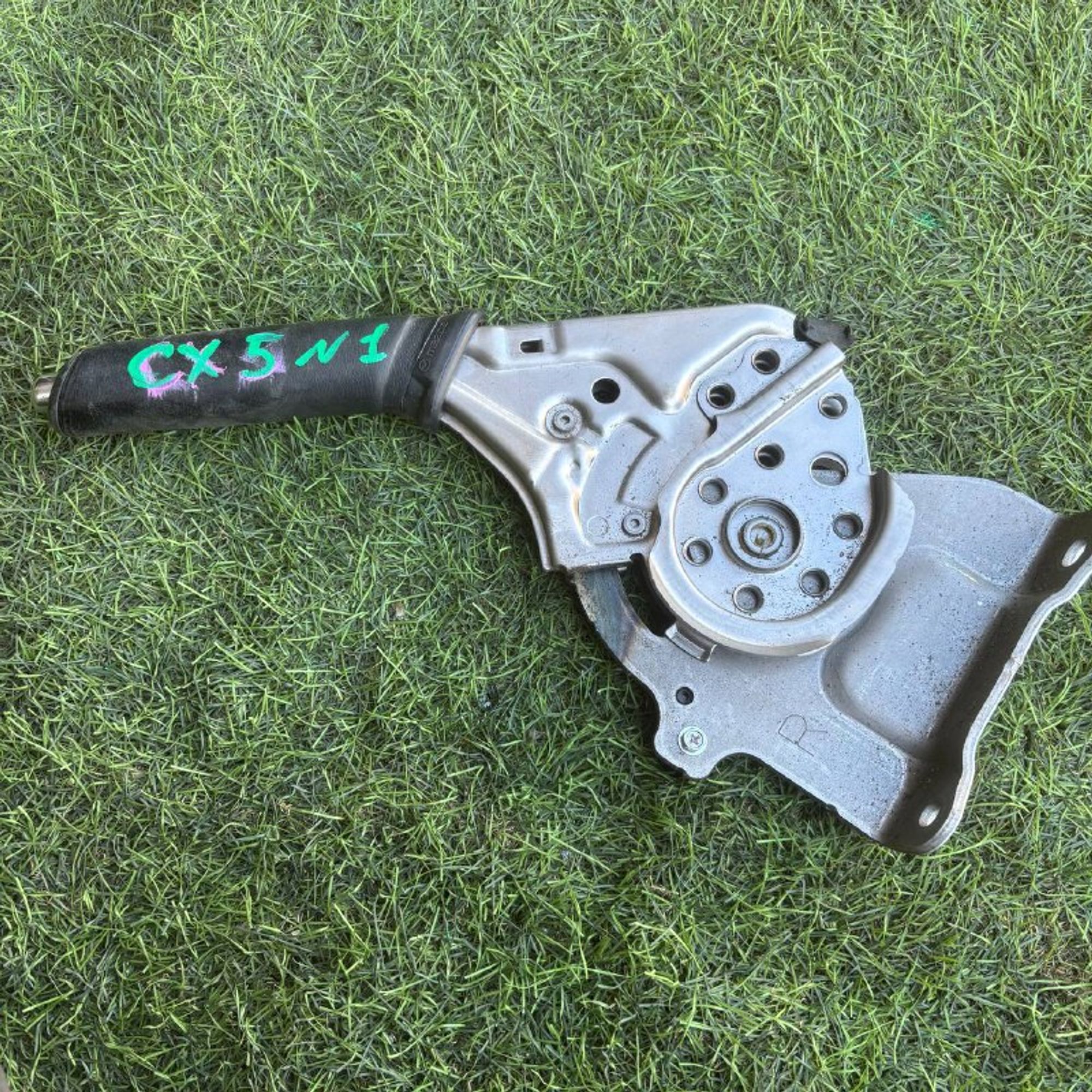 1 Рычаг ручного тормоза Mazda CX-5 I 2.2d, 3000 рублей, Невинномысск