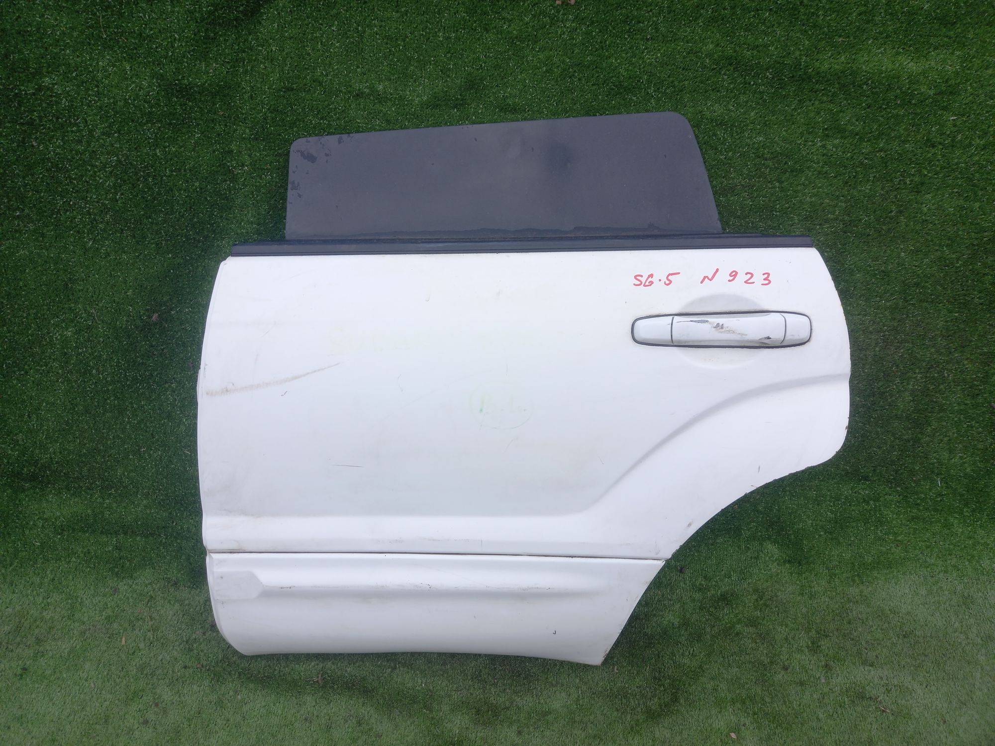 923 дверь на SUBARU FORESTER SG5, 12000 рублей, Невинномысск
