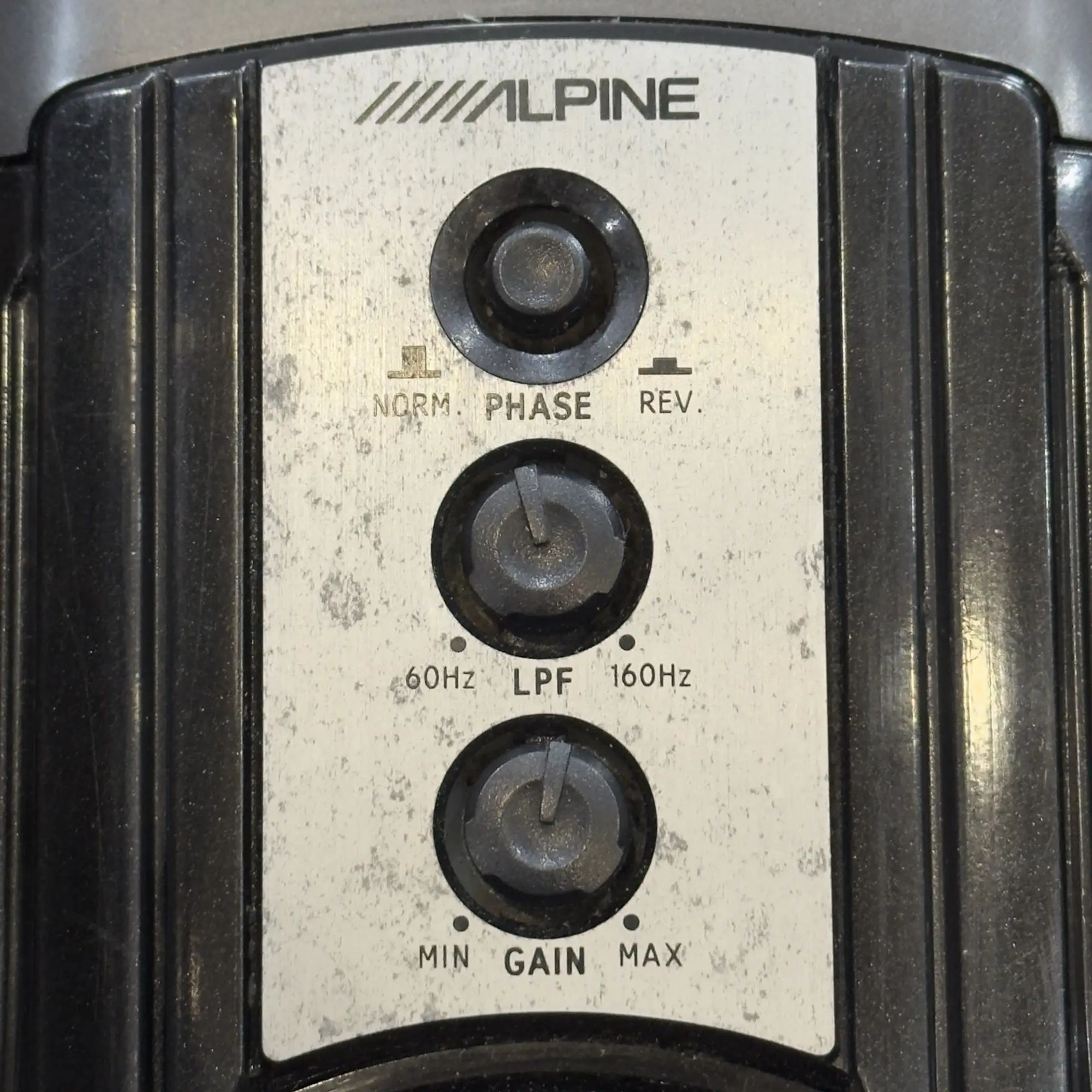 Сабвуфер Alpine SWD-1600B, 5000 рублей, Невинномысск