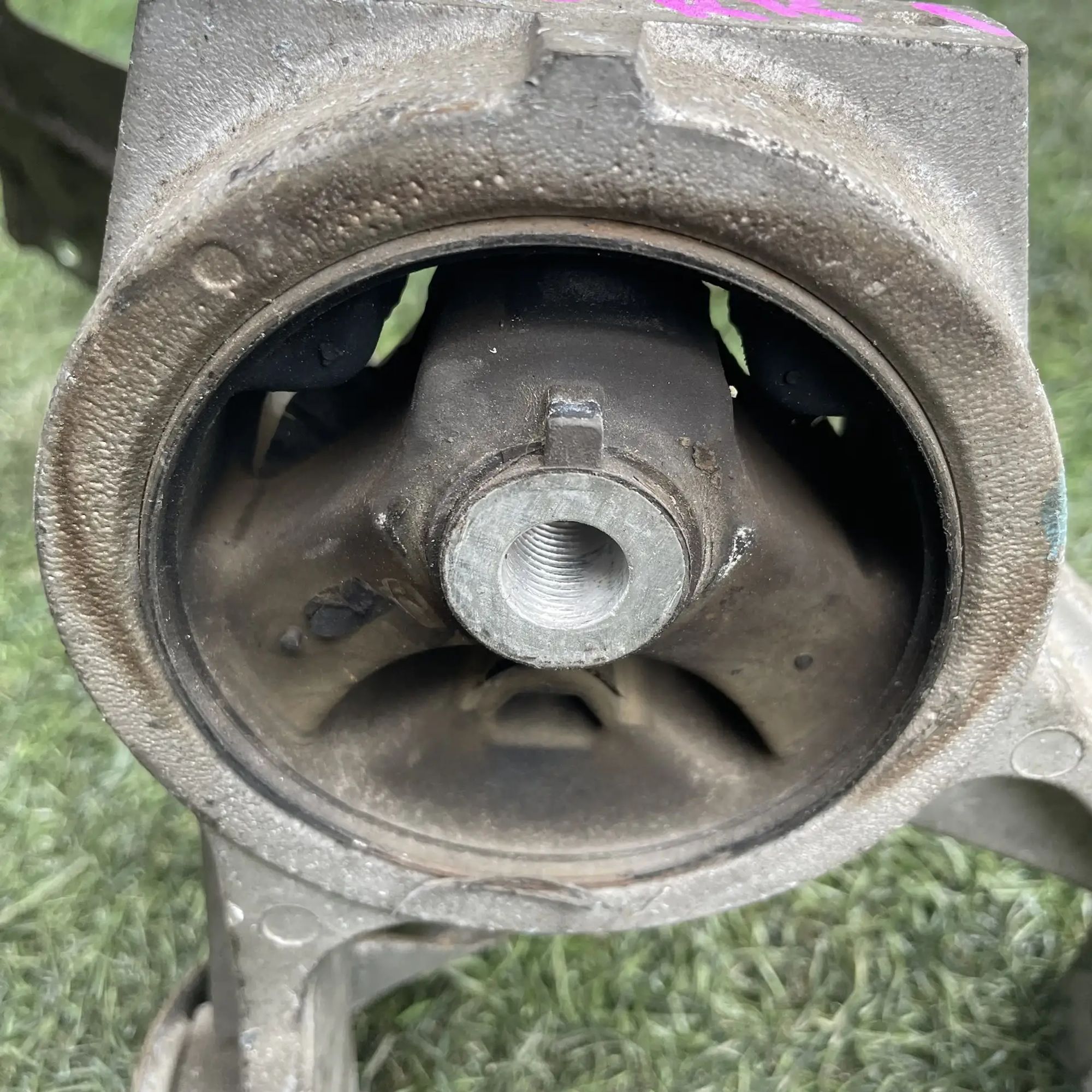 https://ycs.partsauto.market/partsauto-images/thmbs/userImages/772e461030aea93f4dbb6447c0f924d3/part/0712351c-4de9-426e-af44-313a00d2d9bb_1779192599162.jpg