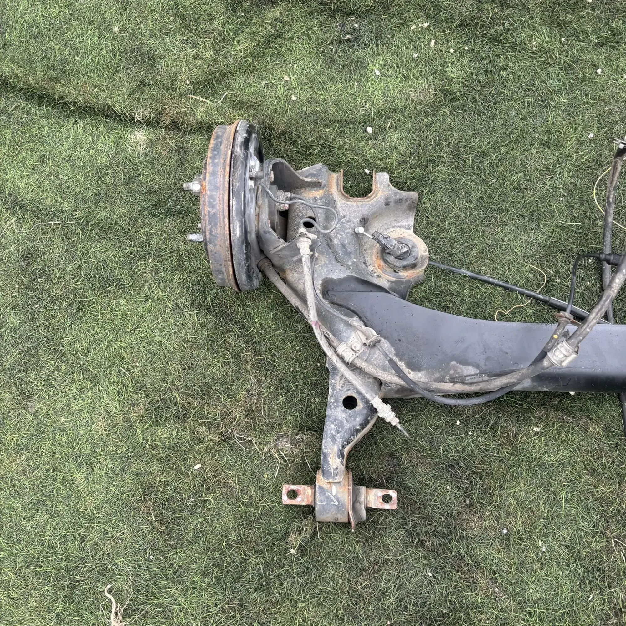 https://ycs.partsauto.market/partsauto-images/thmbs/userImages/772e461030aea93f4dbb6447c0f924d3/part/073b7906-5fcd-483b-9c16-32a0f4b8481a_1777029086438.jpg