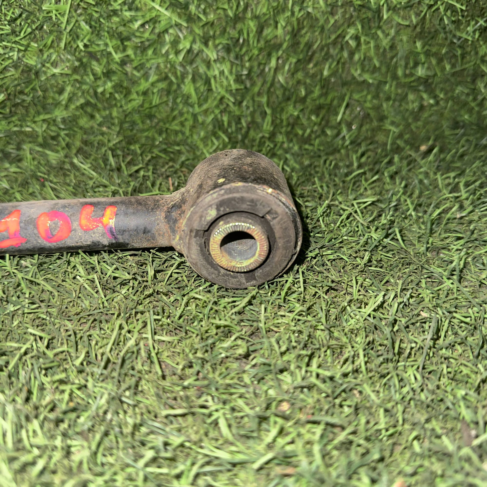 1104 Рычаг задний поперечный нижний Toyota Verossa JZX110, 2500 рублей, Невинномысск