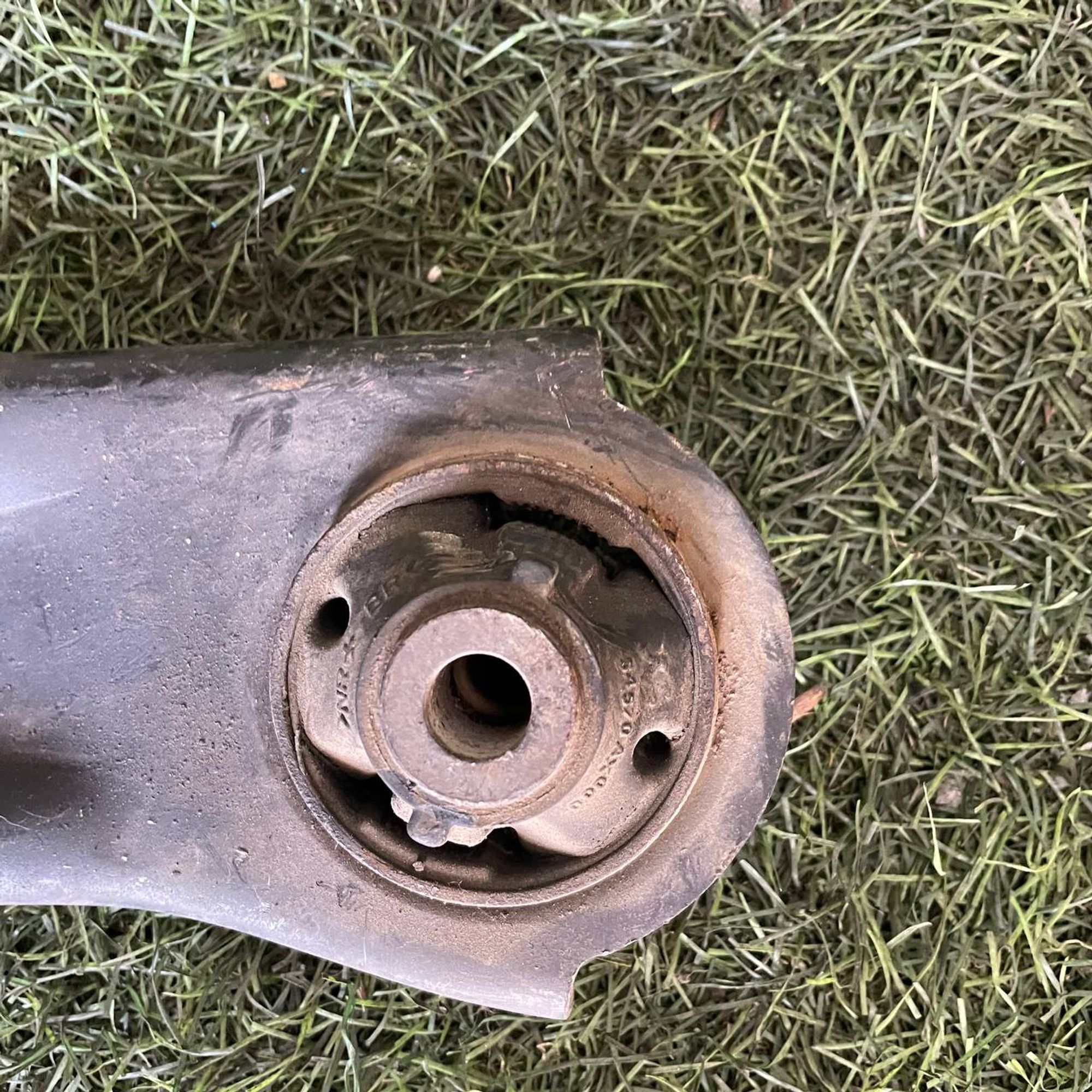 229 Рычаг передний левый нижний NISSAN MARCH AK12, 4000 рублей, Невинномысск