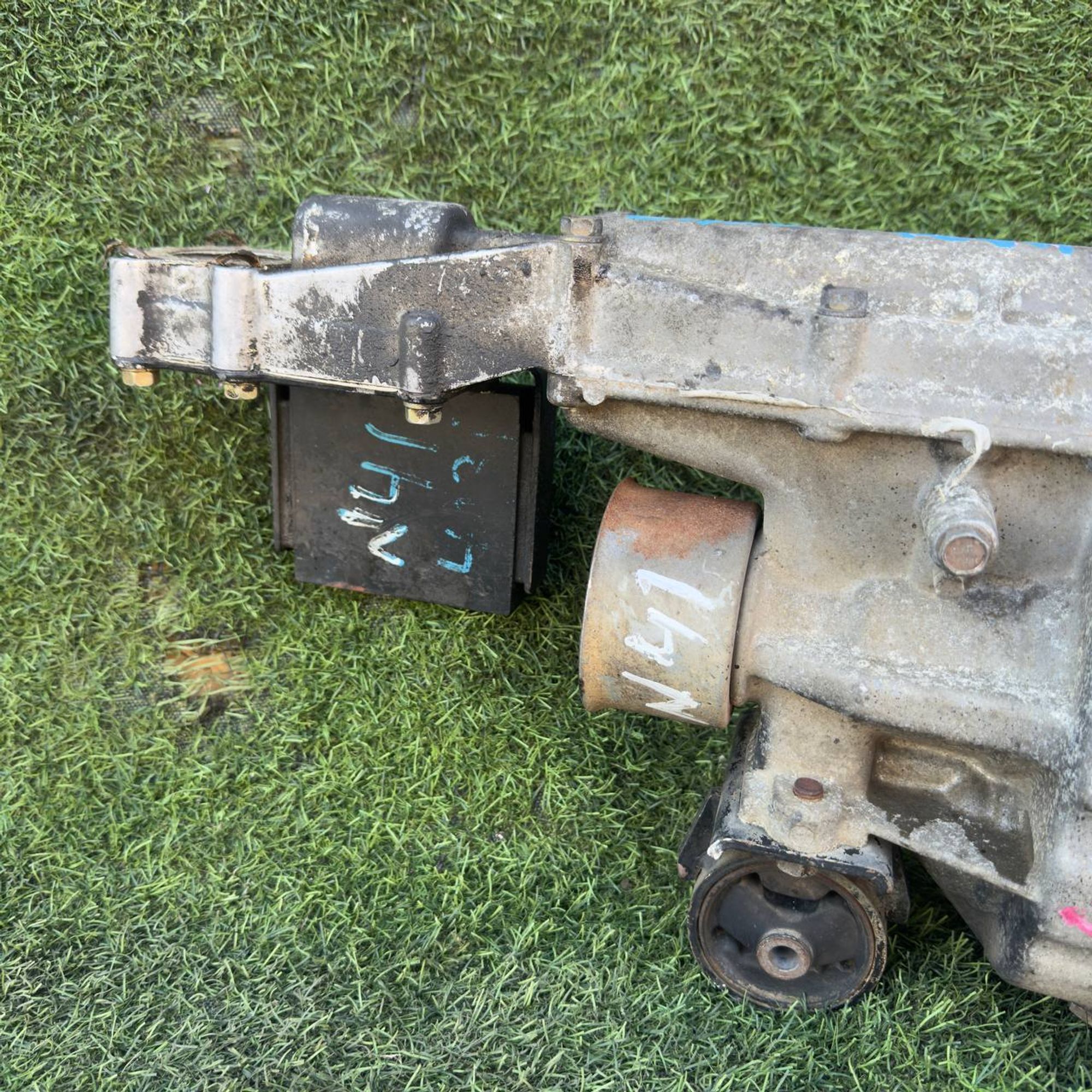 https://ycs.partsauto.market/partsauto-images/thmbs/userImages/772e461030aea93f4dbb6447c0f924d3/part/076ba2a6-de69-470f-9fd9-03860046559d_1753454199191.jpg