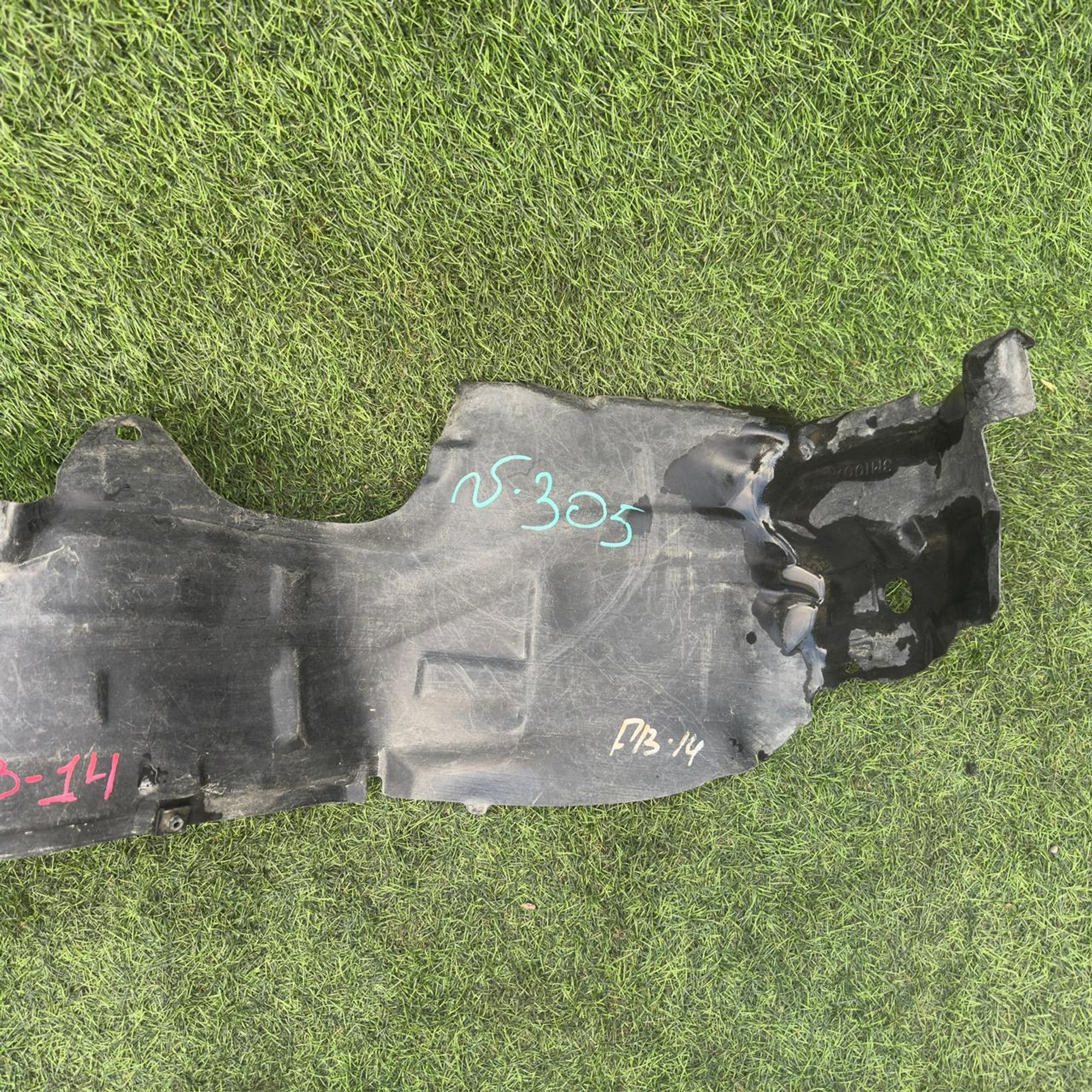 305 Подкрылок передний правый NISSAN SUNNY B14, 2000 рублей, Невинномысск