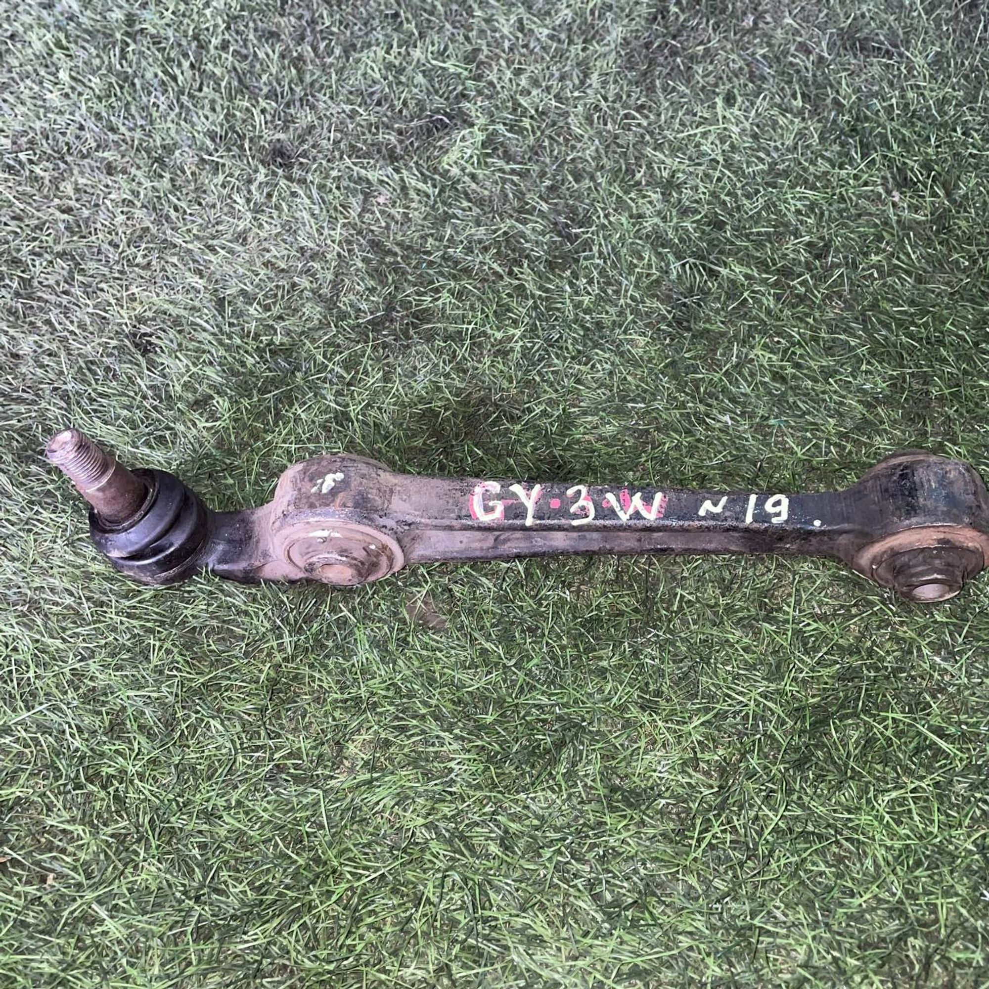 19 Рычаг передний правый нижний Mazda Atenza GGEP, 3000 рублей, Невинномысск