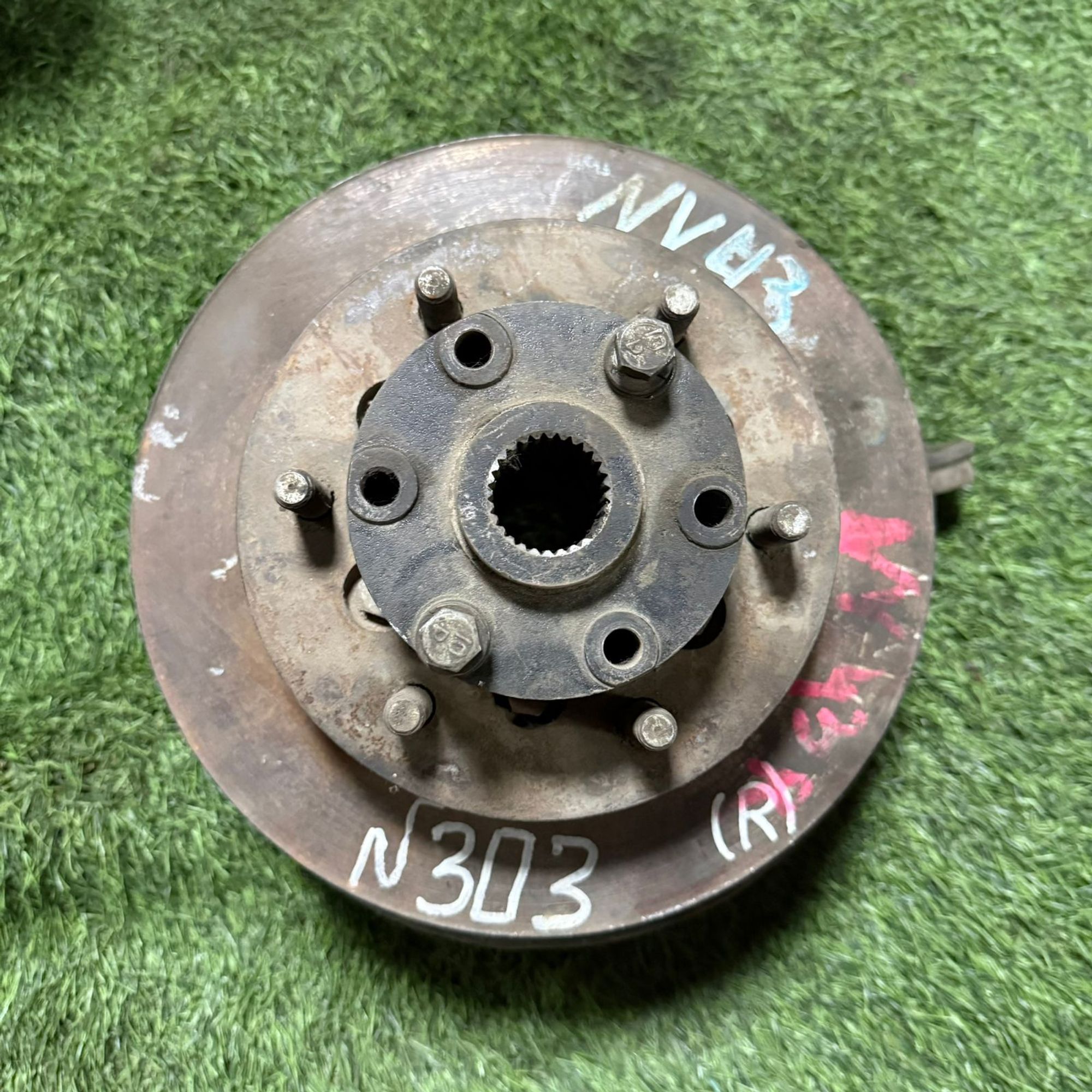 303 Ступица передняя правая MITSUBISHI PAJERO V43W, 1 рублей, Невинномысск