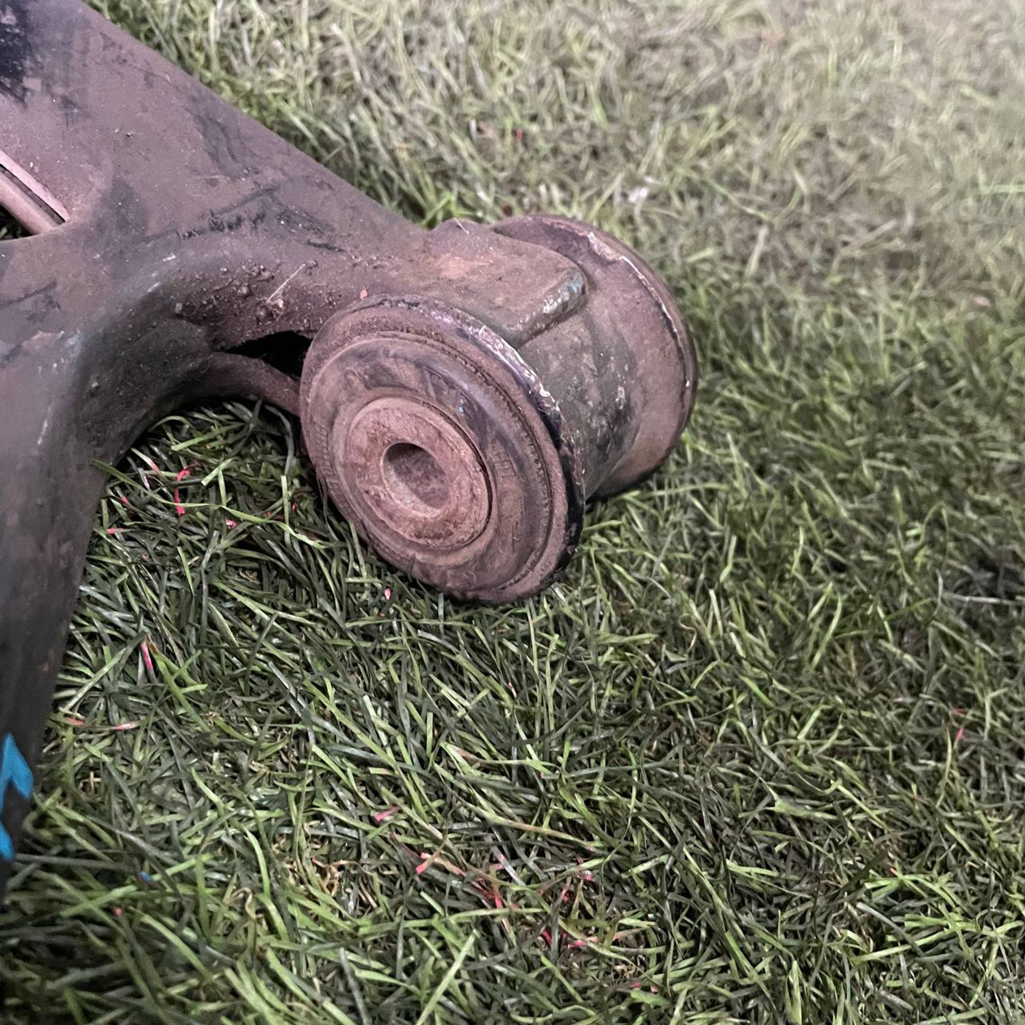 400 Рычаг передний левый нижний MAZDA DEMIO DY3W, 3500 рублей, Невинномысск