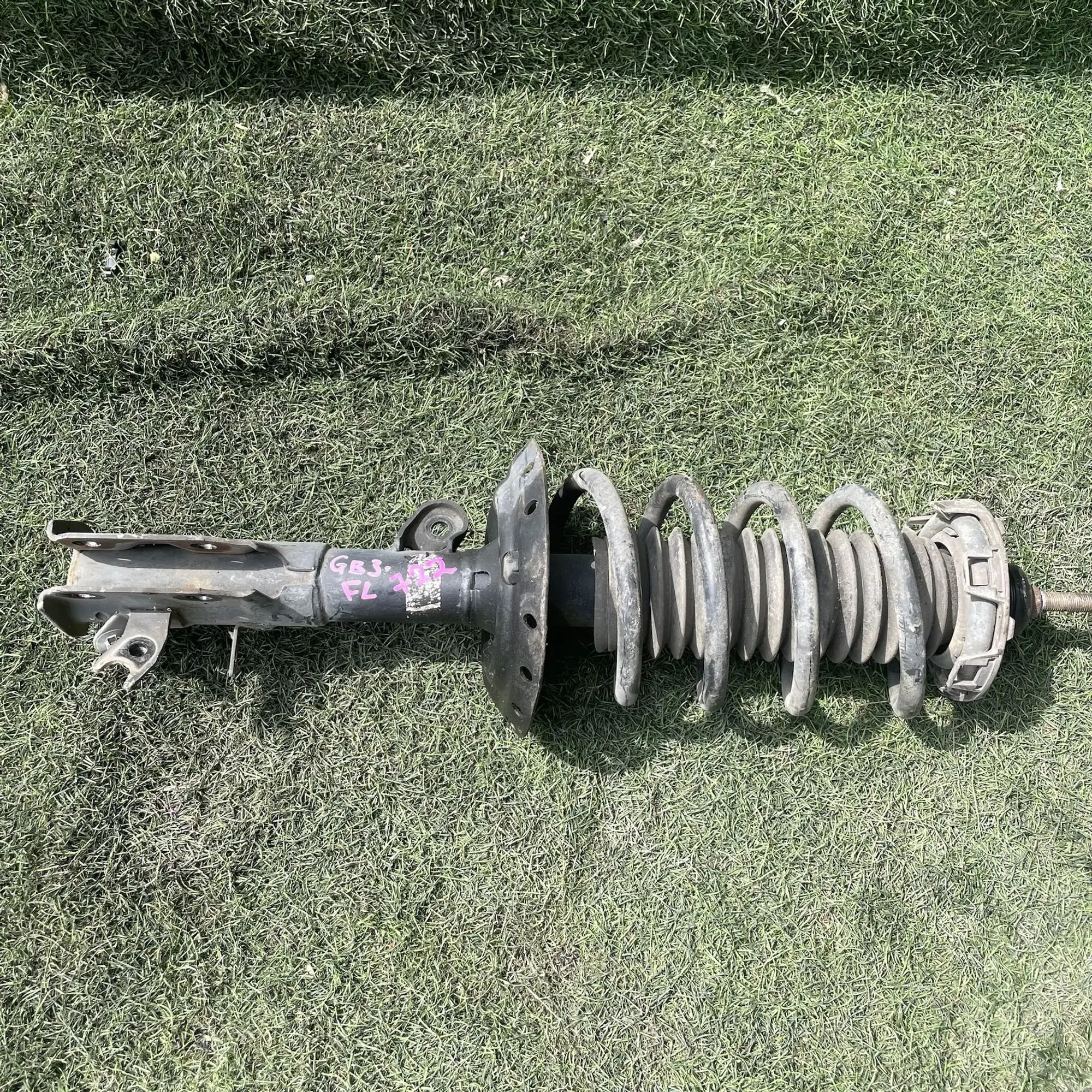 https://ycs.partsauto.market/partsauto-images/thmbs/userImages/772e461030aea93f4dbb6447c0f924d3/part/08625f15-0728-4fa2-b8d0-b9efba1dabc9_1779111023632.jpg