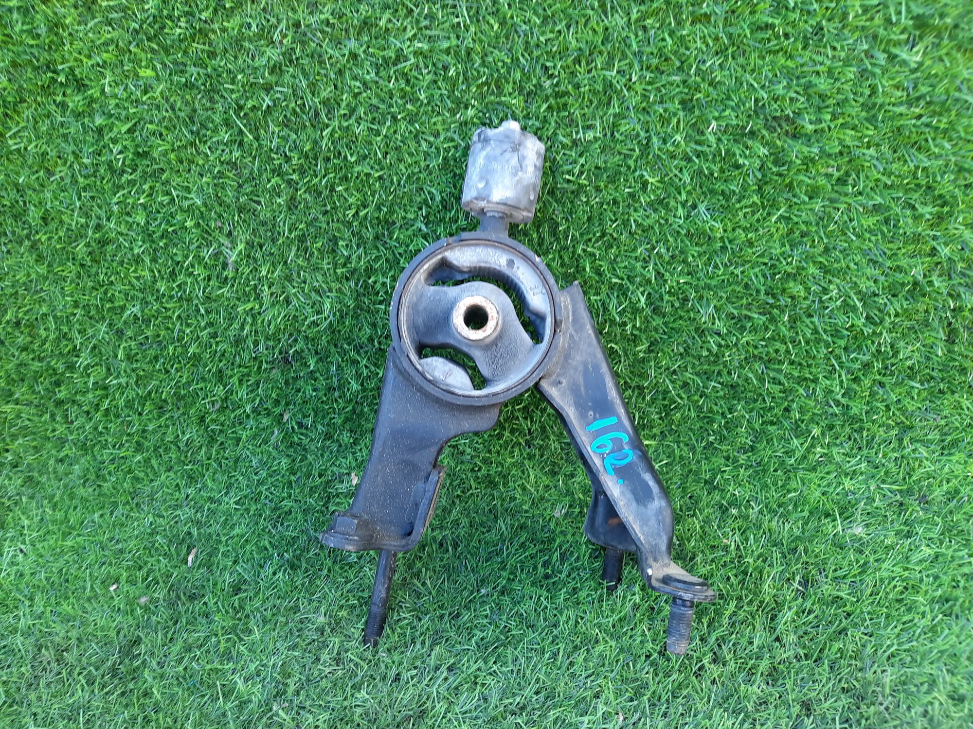 162 Подушка двигателя передняя TOYOTA ISIS ZGM10, 4000 рублей, Невинномысск