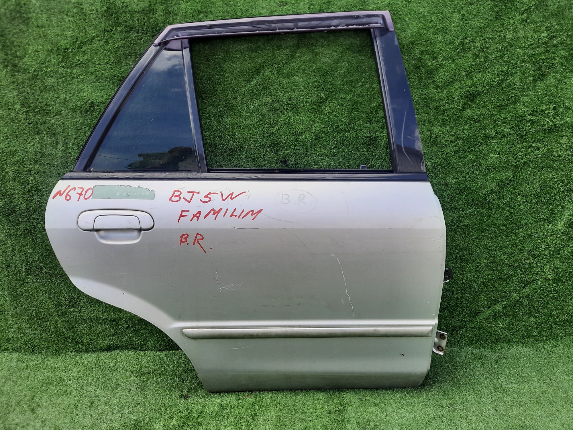 670 дверь на MAZDA FAMILIA, 7000 рублей, Невинномысск