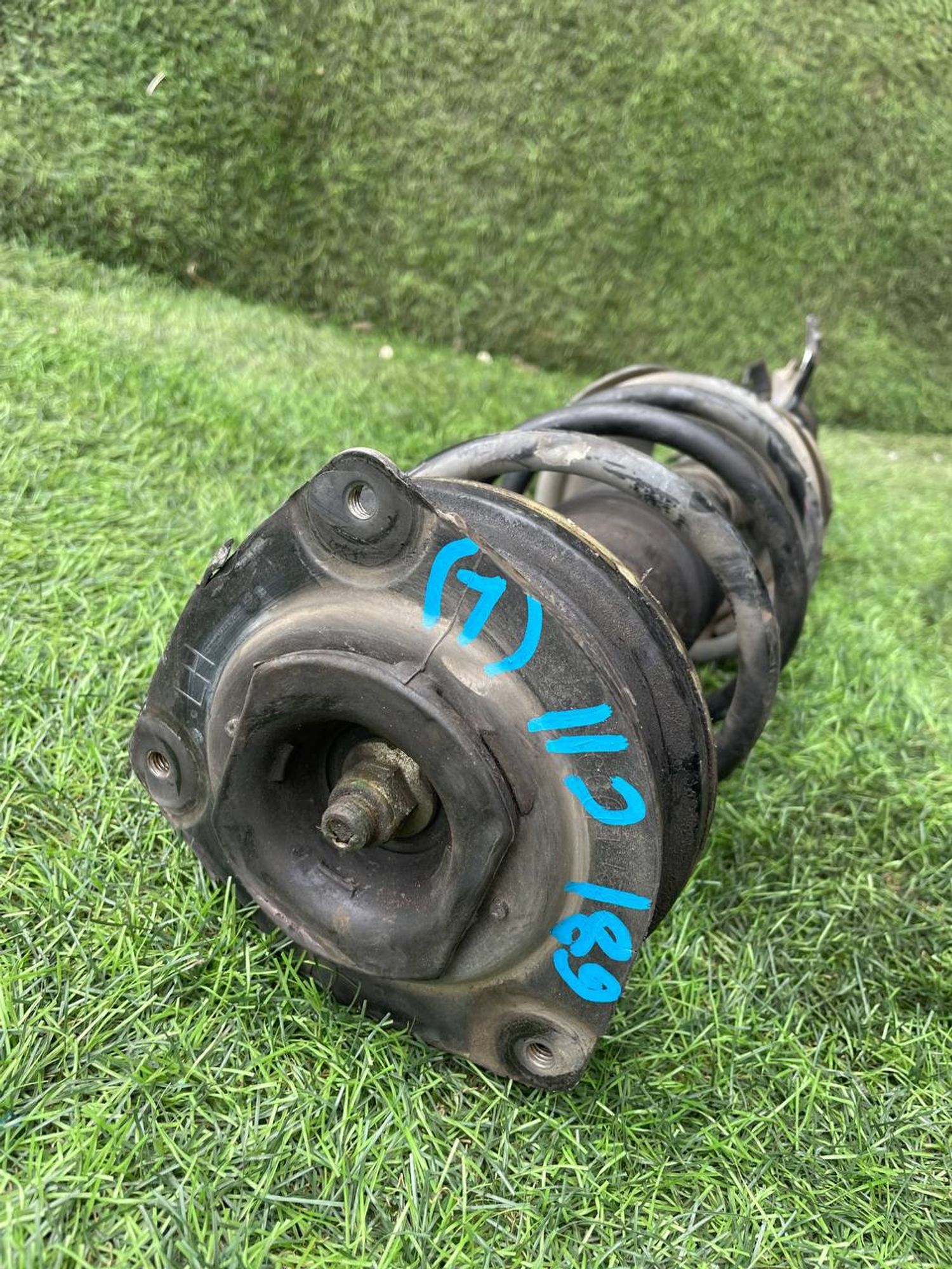 https://ycs.partsauto.market/partsauto-images/thmbs/userImages/772e461030aea93f4dbb6447c0f924d3/part/08a5f550-c3c0-4ef3-a4b1-a4e37e38bc94_1773814986964.jpg