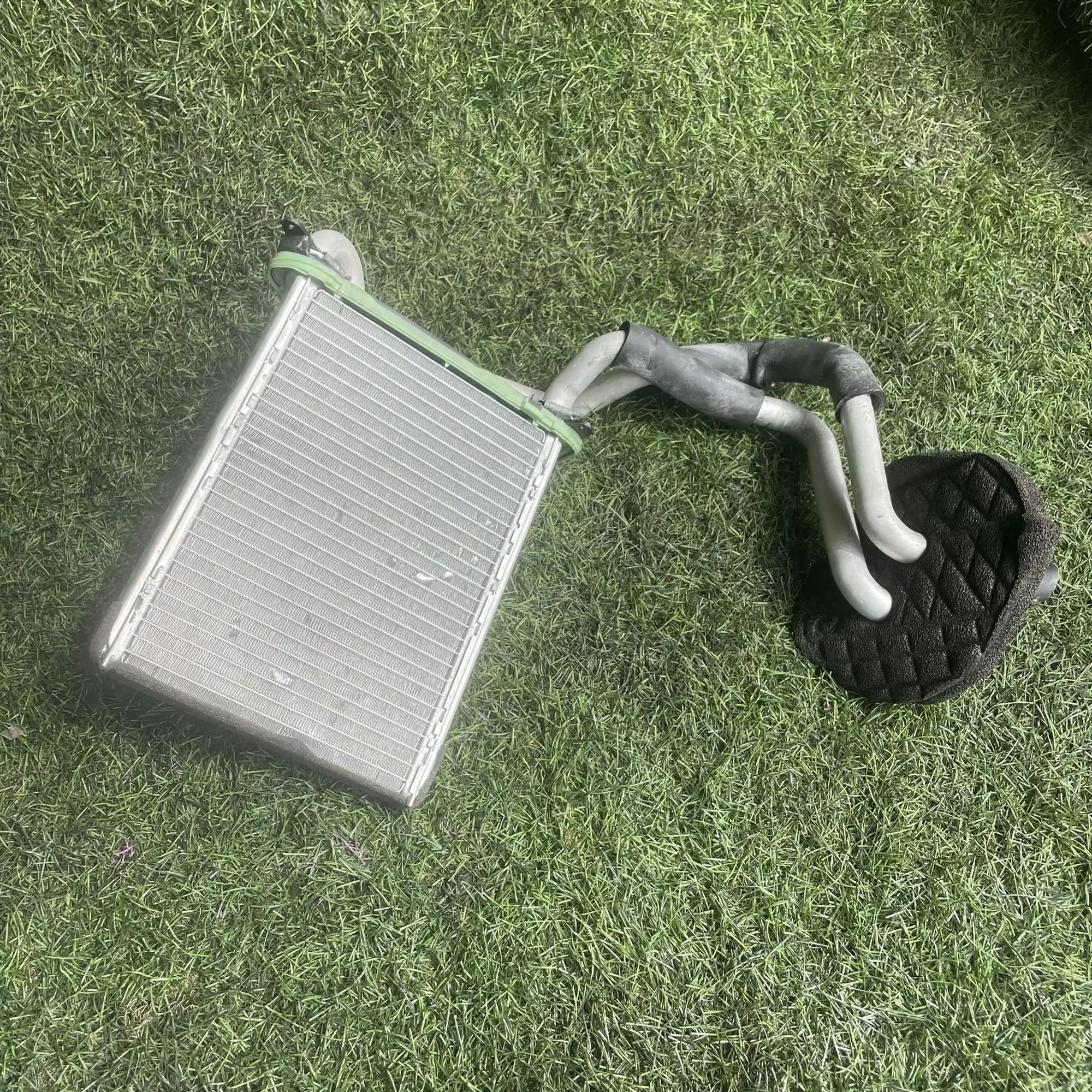 https://ycs.partsauto.market/partsauto-images/thmbs/userImages/772e461030aea93f4dbb6447c0f924d3/part/0922212c-8841-4436-86b0-2e66f55b62a7_1776691264077.jpg