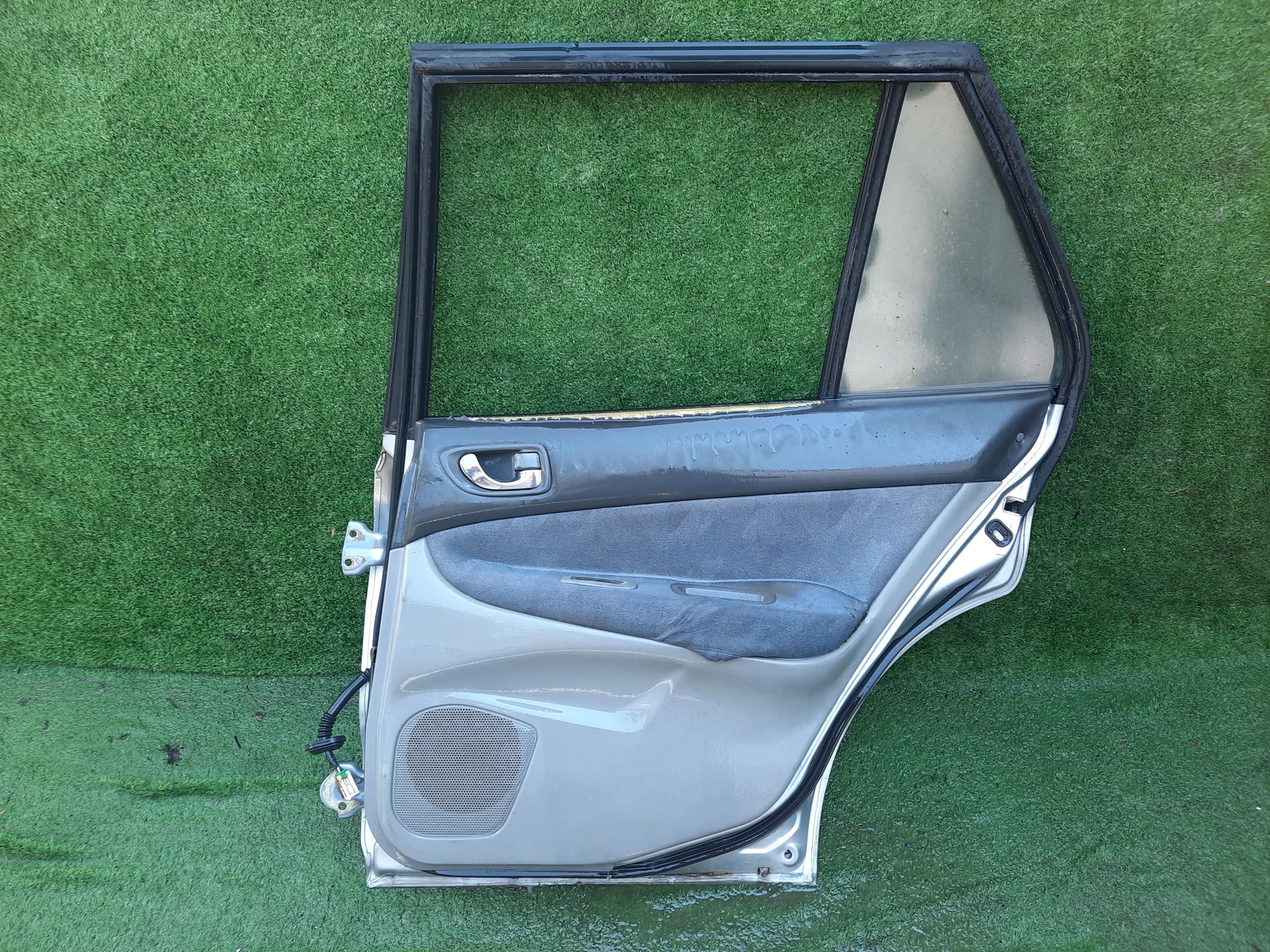 1343 дверь на MITSUBISHI GALANT EC1A, 4500 рублей, Невинномысск