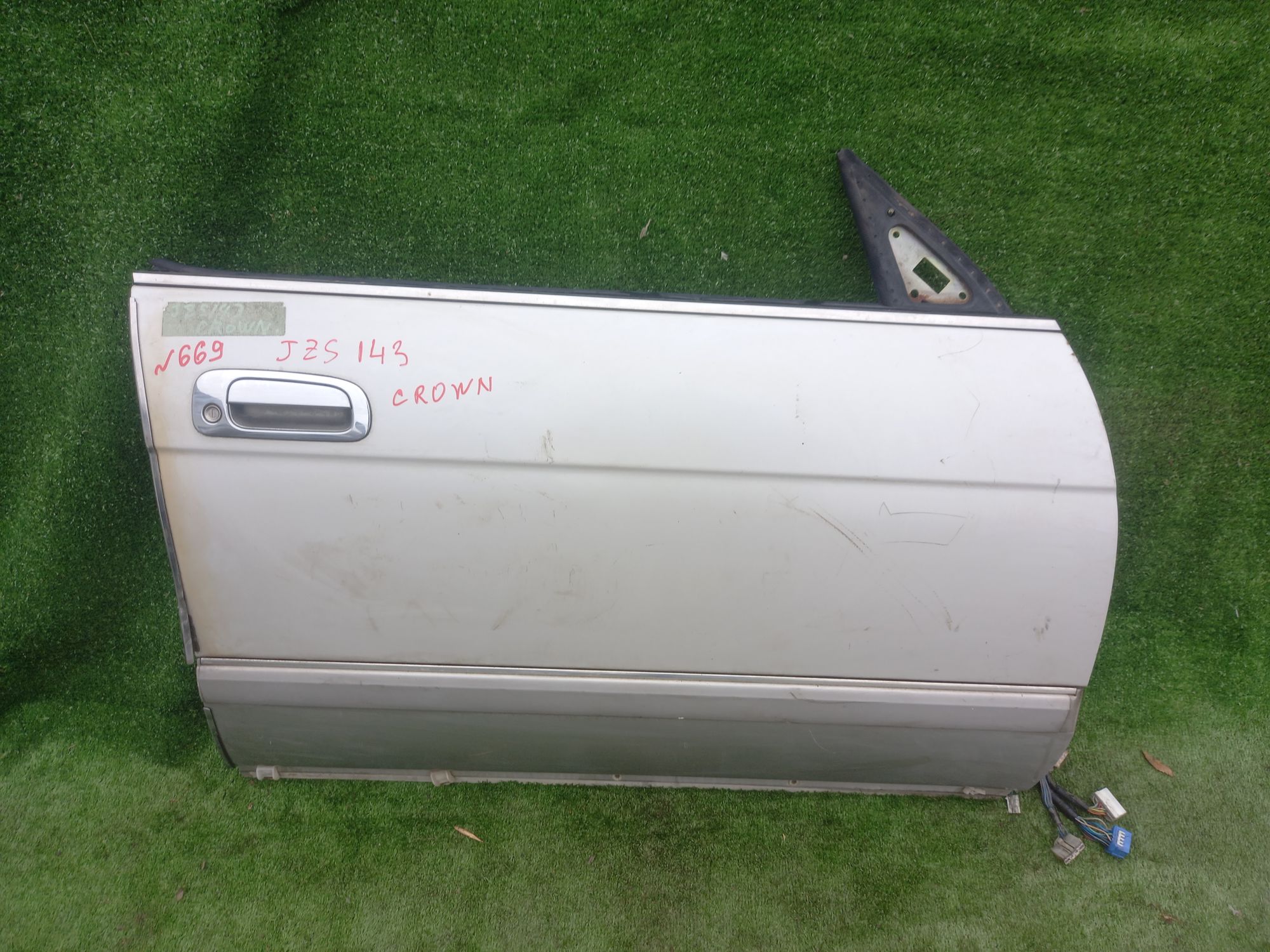 669 дверь на TOYOTA CROWN JZS143, 8500 рублей, Невинномысск
