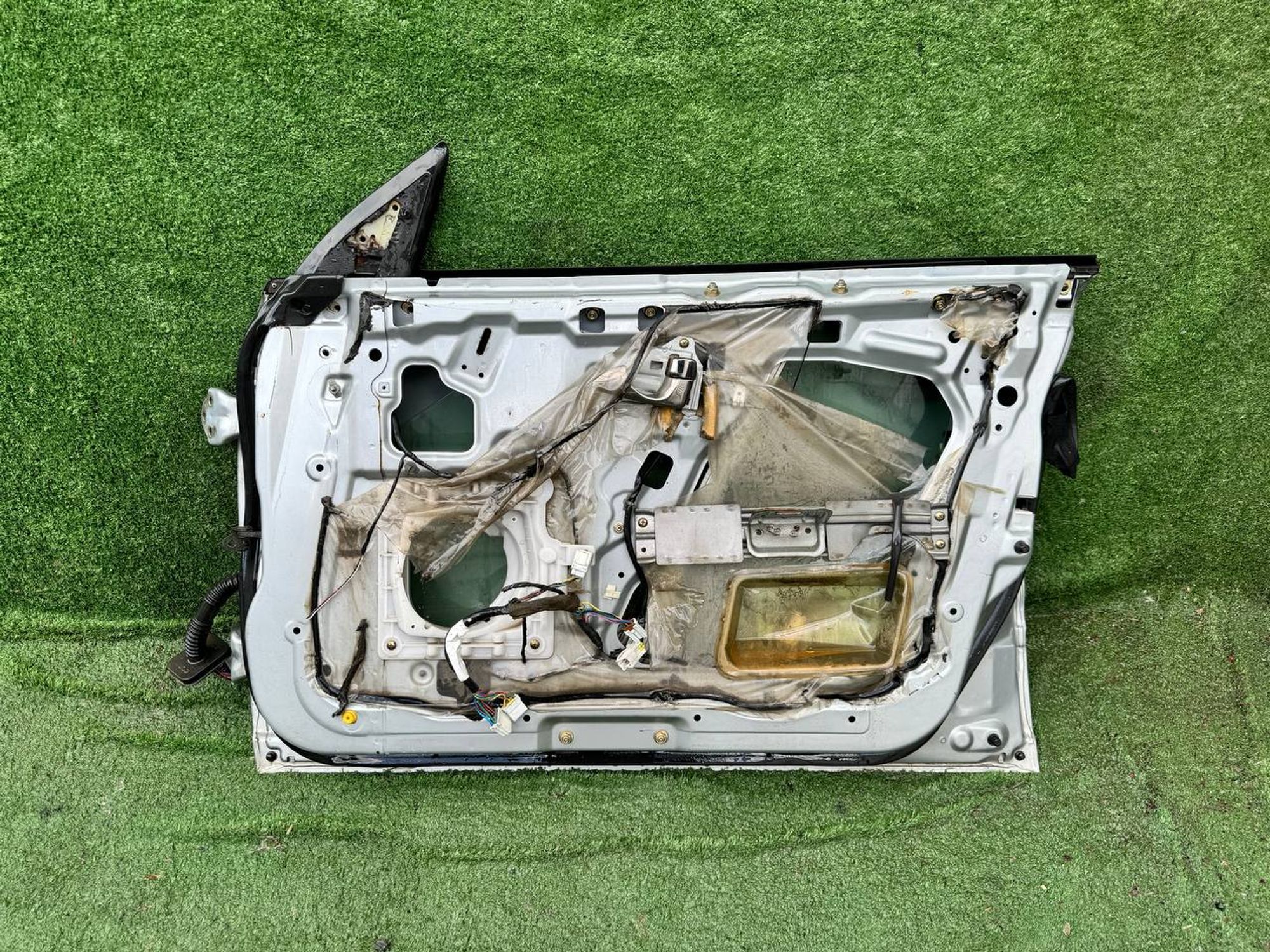 152 дверь на MITSUBISHI DIAMANTE F31A, 4500 рублей, Невинномысск