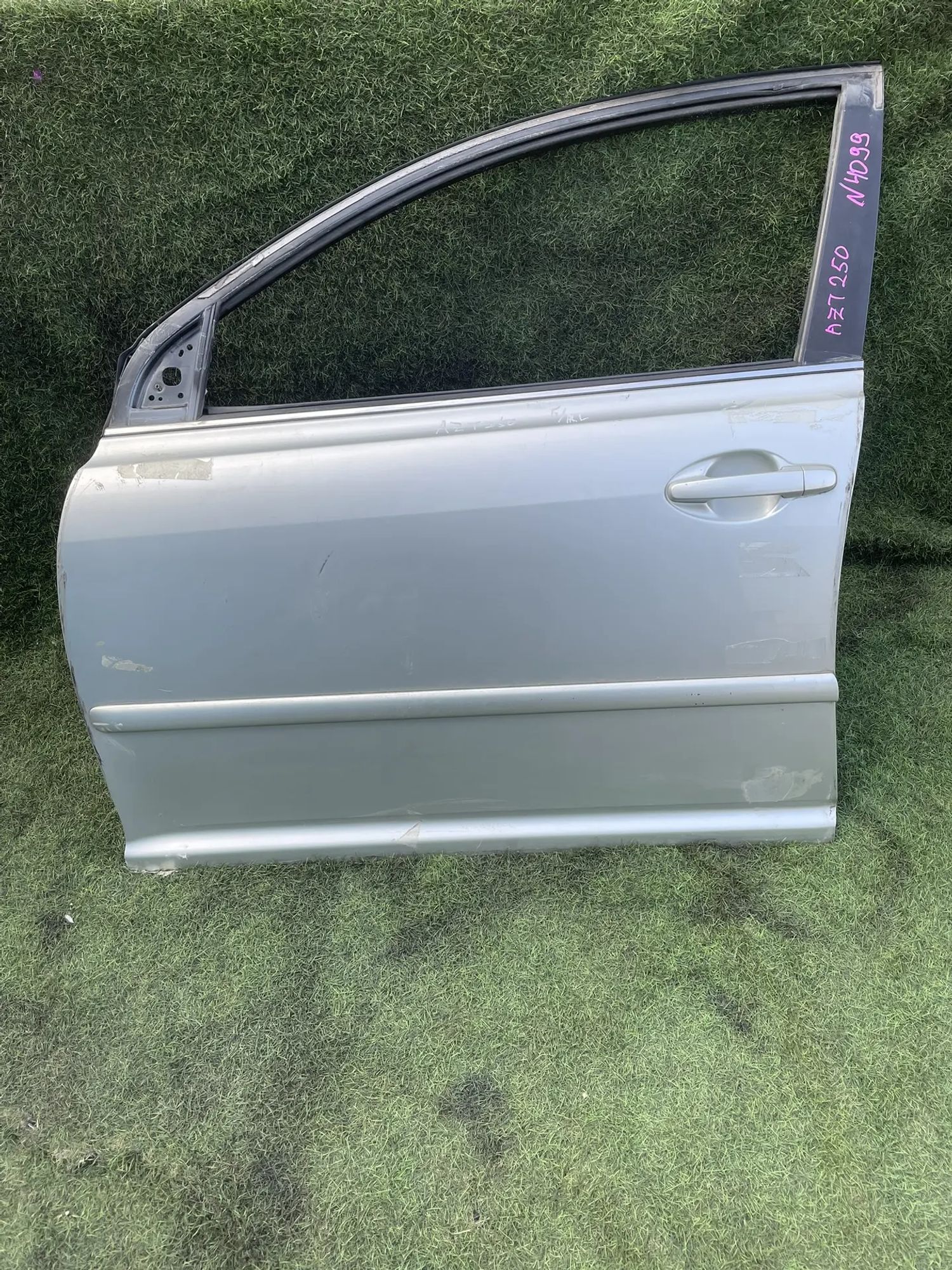 4099 Дверь передняя левая Toyota Avensis AZT250 1AZ-FSE, 21500 рублей, Невинномысск