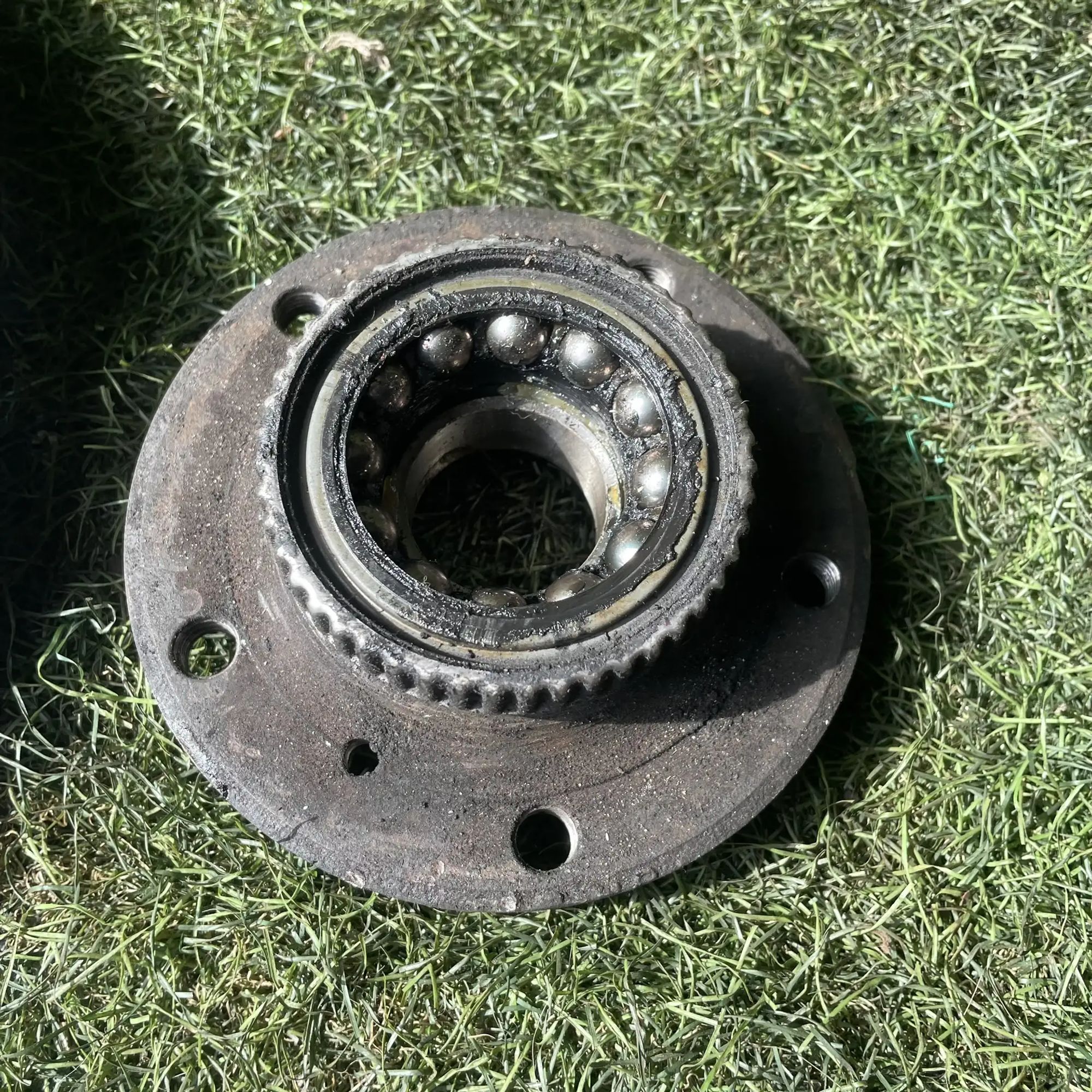 https://ycs.partsauto.market/partsauto-images/thmbs/userImages/772e461030aea93f4dbb6447c0f924d3/part/0a7e288c-2ad7-45d8-b57f-67ef70e49de3_1776935561525.jpg