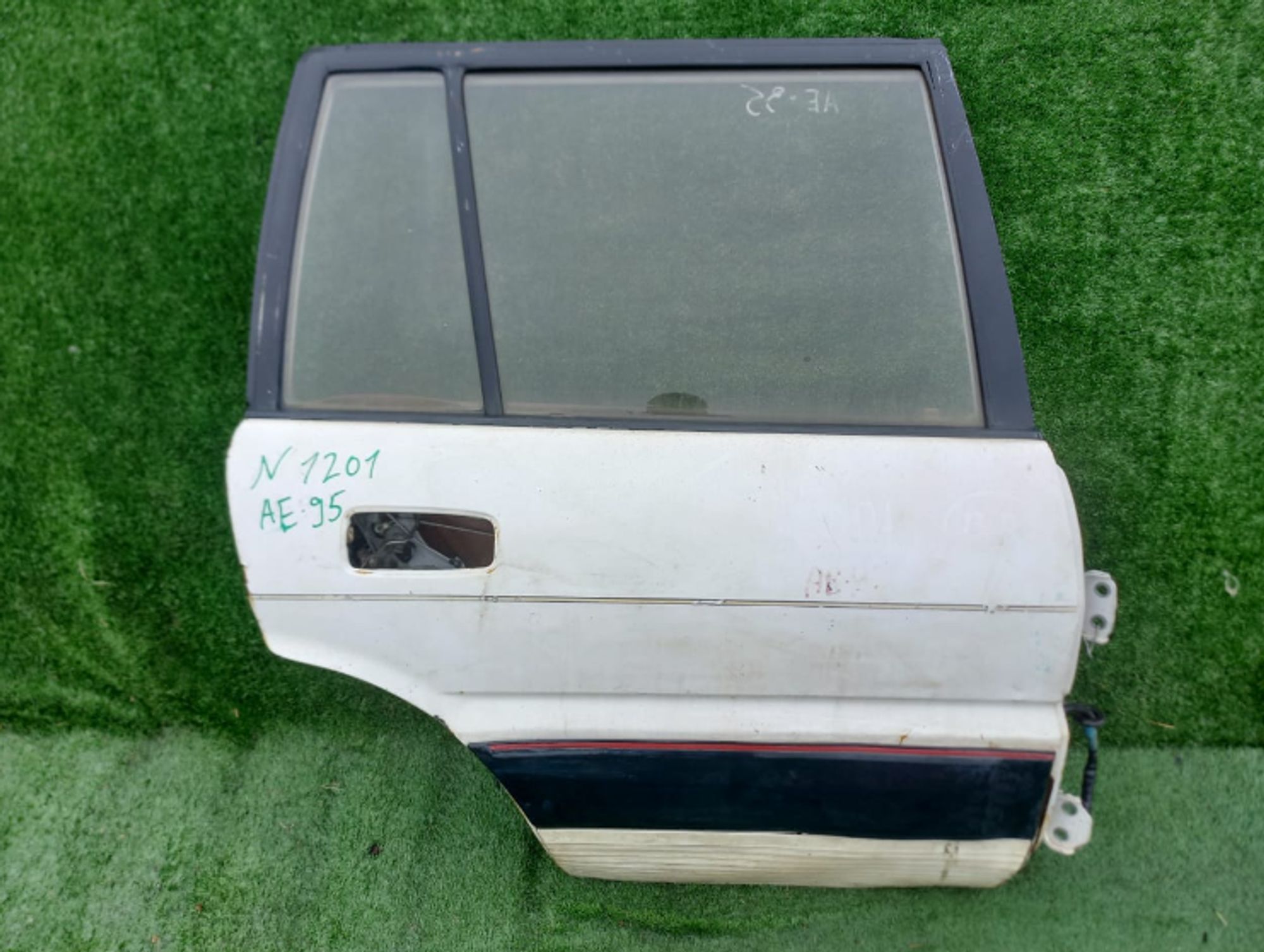 1201 дверь на TOYOTA CARIB AE95, 5500 рублей, Невинномысск