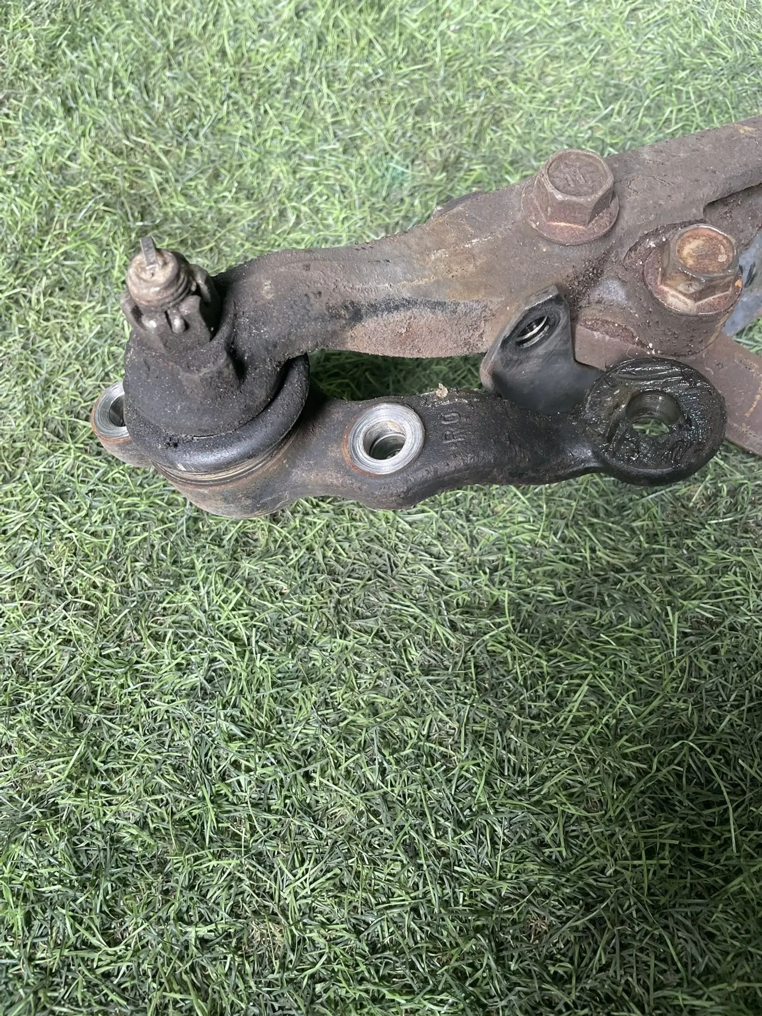 1186 Рычаг передний правый нижний Toyota Mark II JZX110 1JZ-FSE 2002, 6500 рублей, Невинномысск