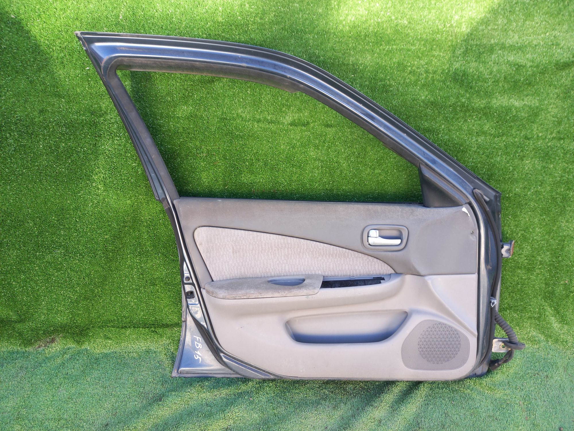 456 дверь на NISSAN SUNNY FB15, 9500 рублей, Невинномысск