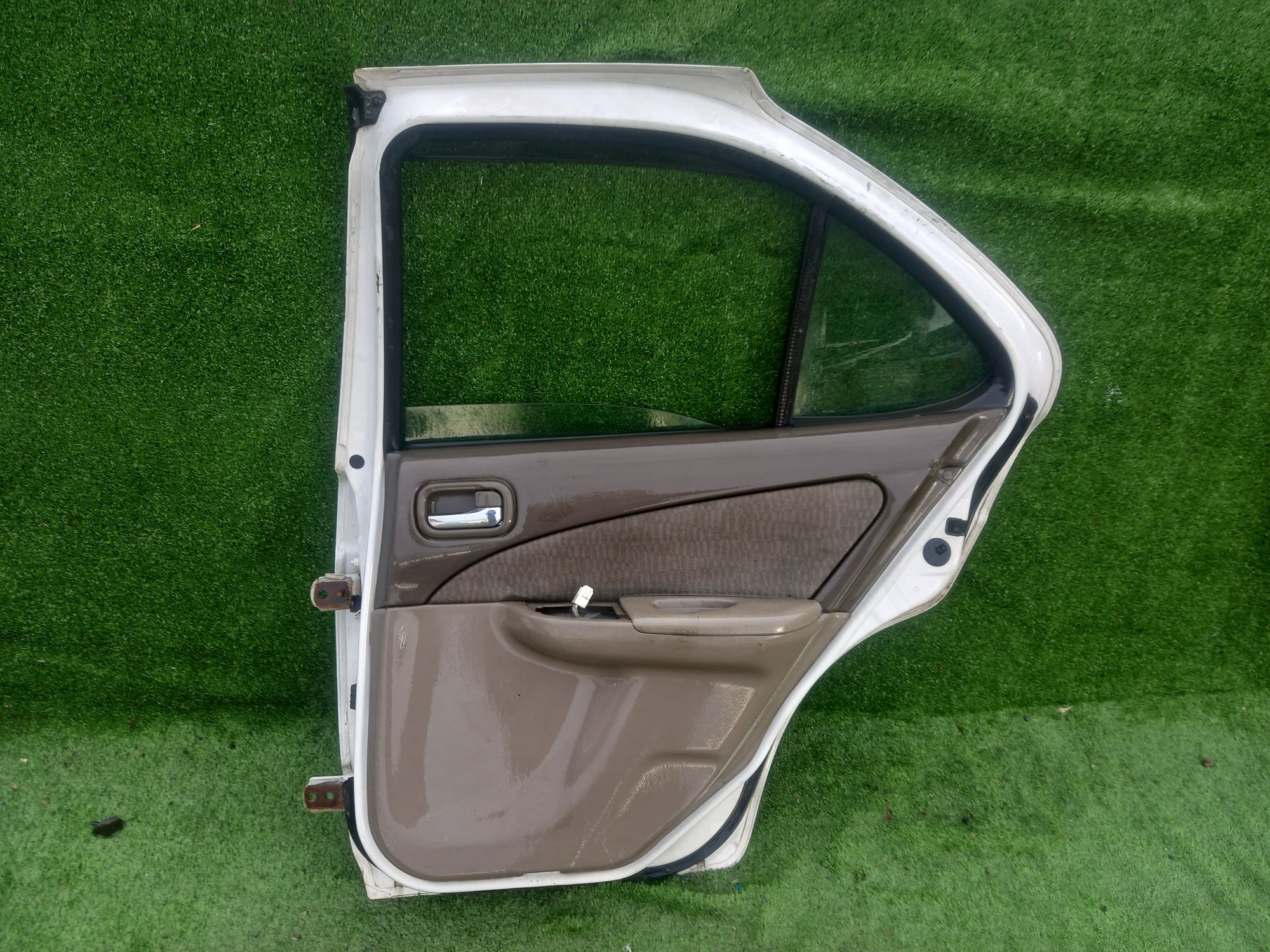 303 дверь на NISSAN SUNNY FB15, 6500 рублей, Невинномысск