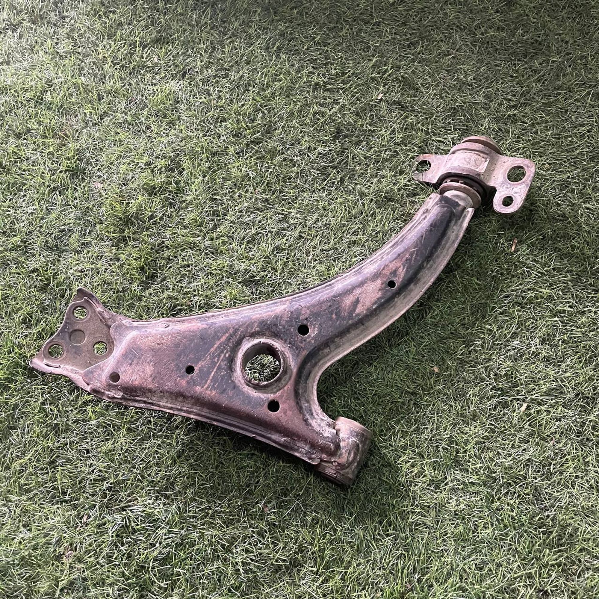 167 Рычаг передний левый нижний TOYOTA CARINA CT170, 1 рублей, Невинномысск