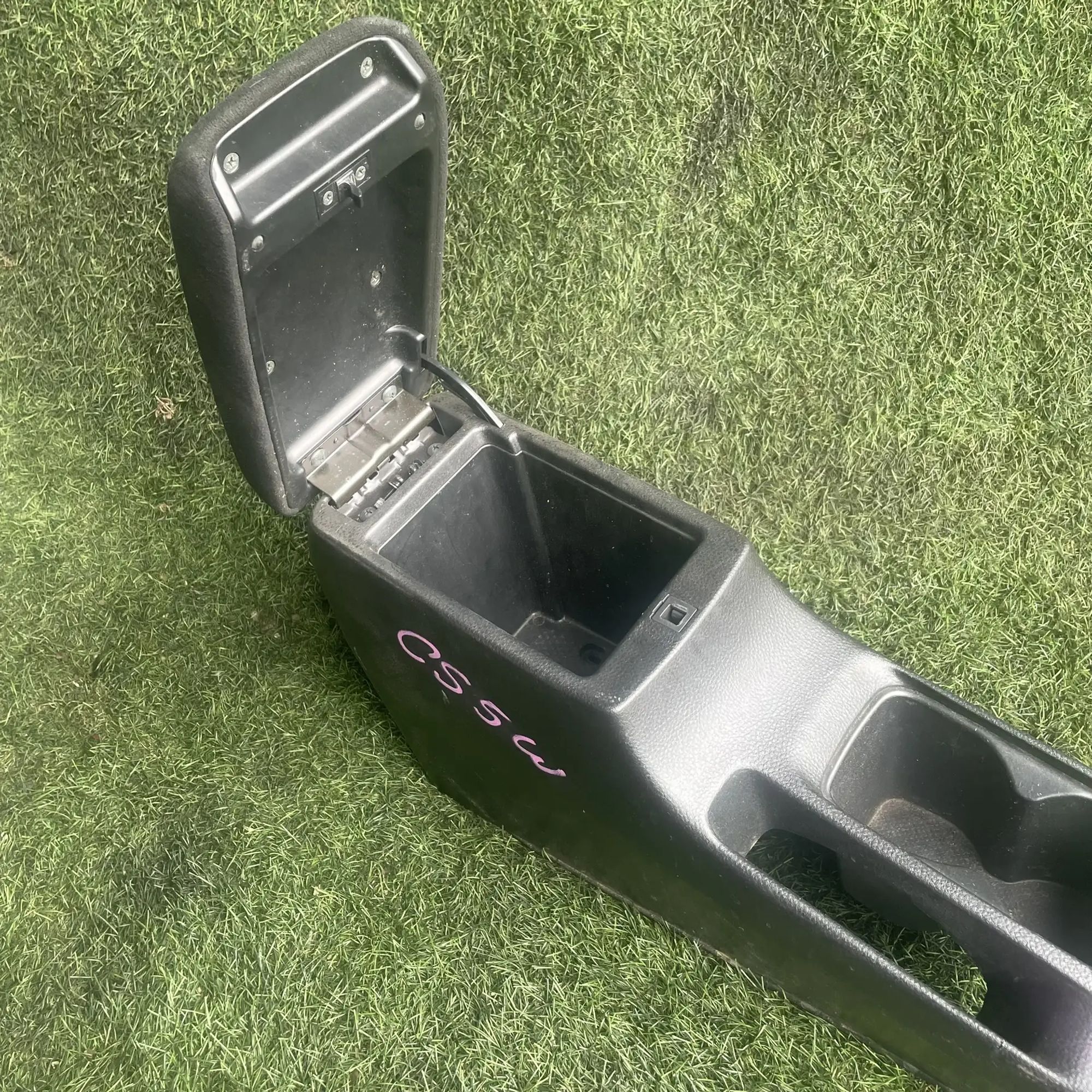 https://ycs.partsauto.market/partsauto-images/thmbs/userImages/772e461030aea93f4dbb6447c0f924d3/part/0bde9c67-4796-4d6b-86da-3cbbb631ce33_1776670364880.jpg