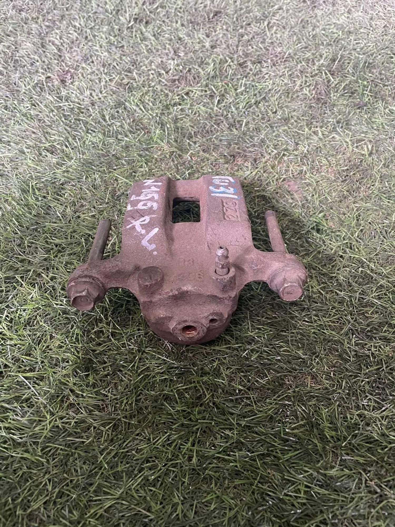 155 Суппорт тормозной передний правый NISSAN PRESAGE TU31, 3000 рублей, Невинномысск