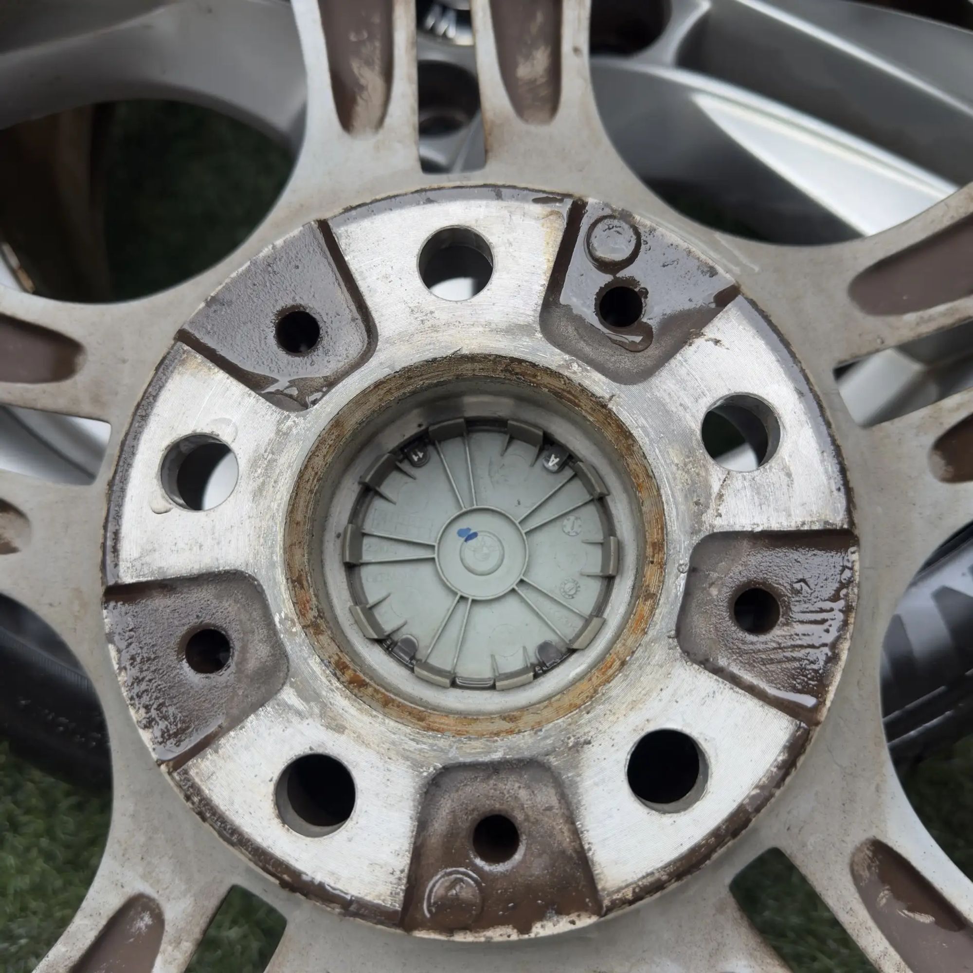 https://ycs.partsauto.market/partsauto-images/thmbs/userImages/772e461030aea93f4dbb6447c0f924d3/part/0c593640-438e-4c83-8c57-6c4dd13c6e15_1777993294299.jpg