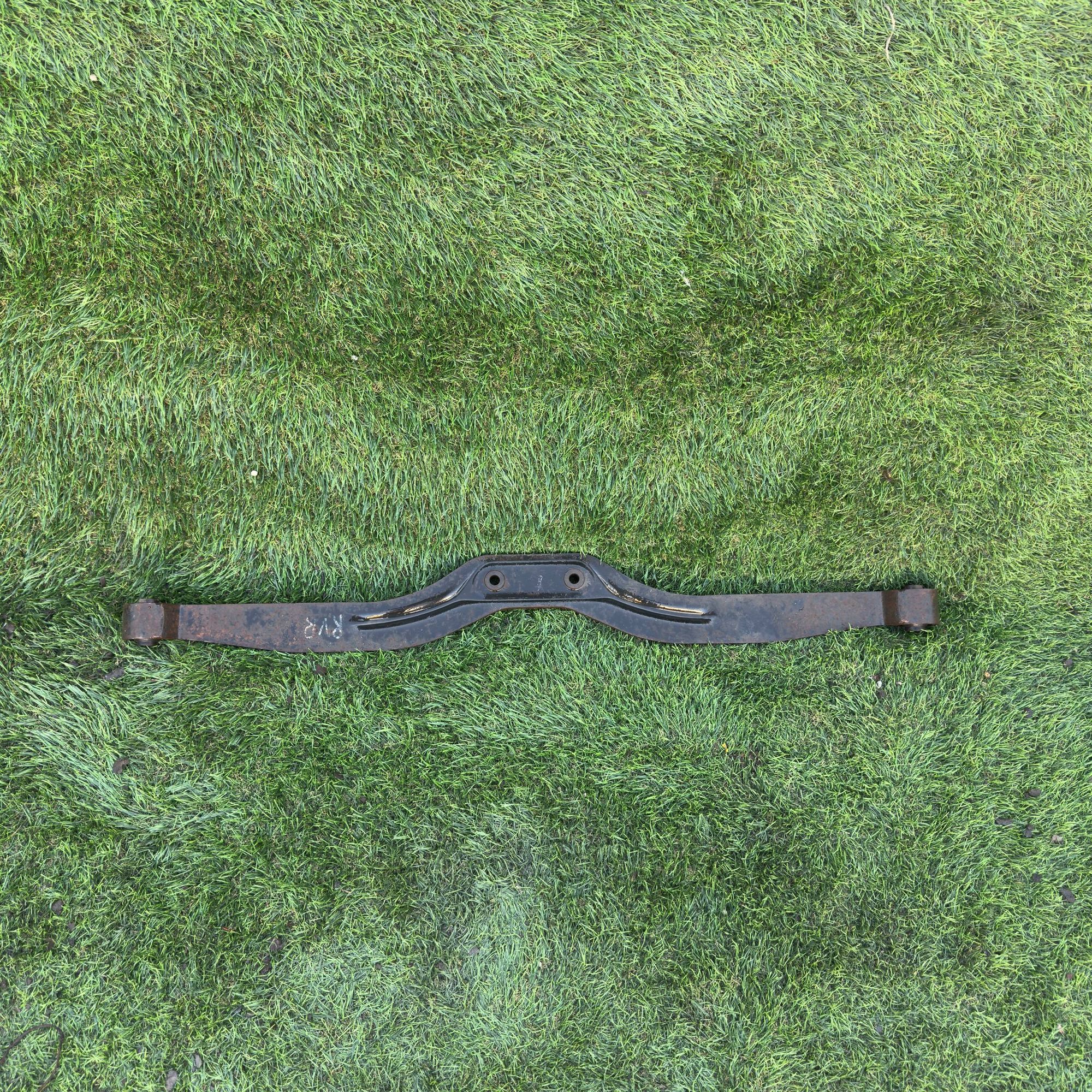 301 Балка поперечная MITSUBISHI RVR N23W, 1 рублей, Невинномысск