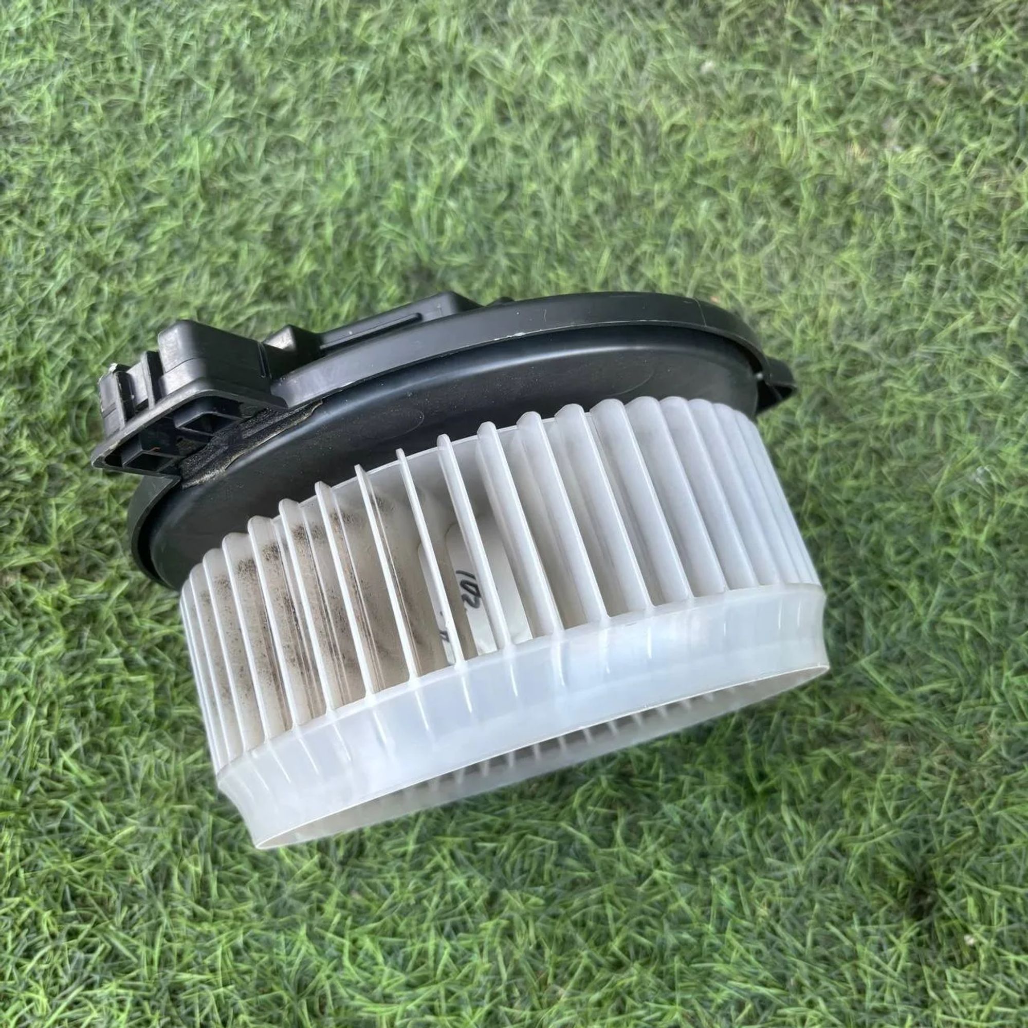 763 Мотор отопителя Toyota Mark II JZX110 1JZ-FSE 2002, 4000 рублей, Невинномысск