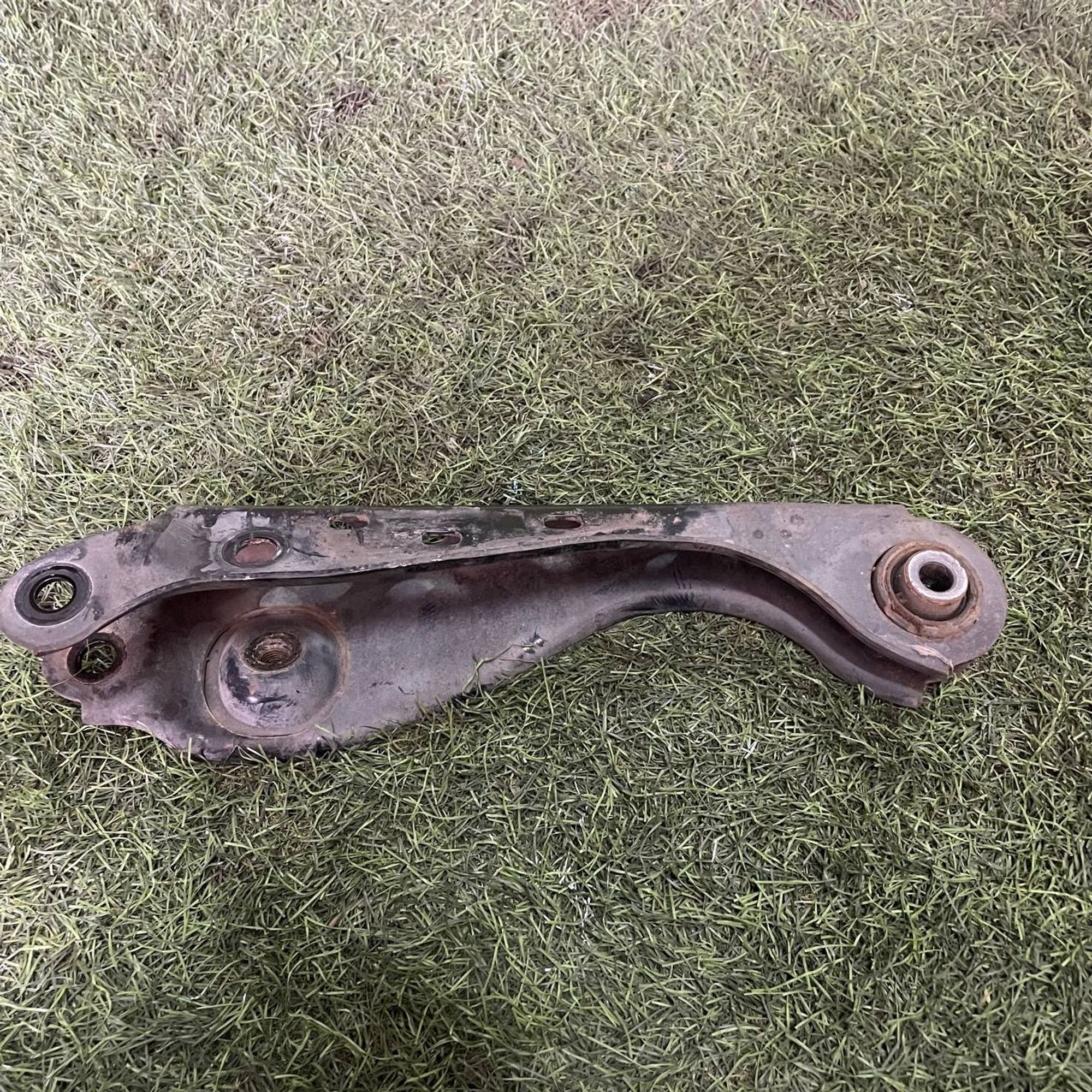 396 Рычаг задний левый нижний NISSAN TEANA J31 VQ23DE, 3000 рублей, Невинномысск