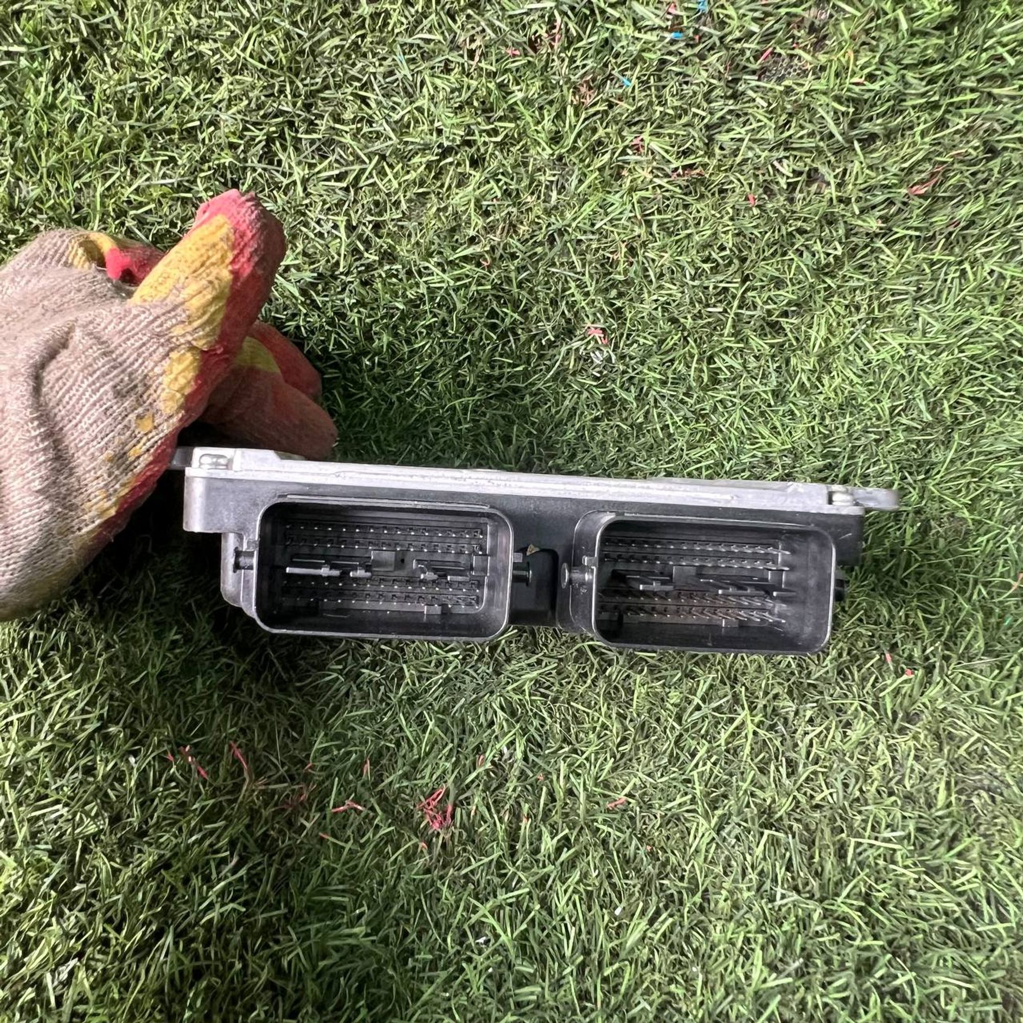 https://ycs.partsauto.market/partsauto-images/thmbs/userImages/772e461030aea93f4dbb6447c0f924d3/part/0d78528e-2bda-4653-9246-13e37d1560ac_1750746911149.jpg