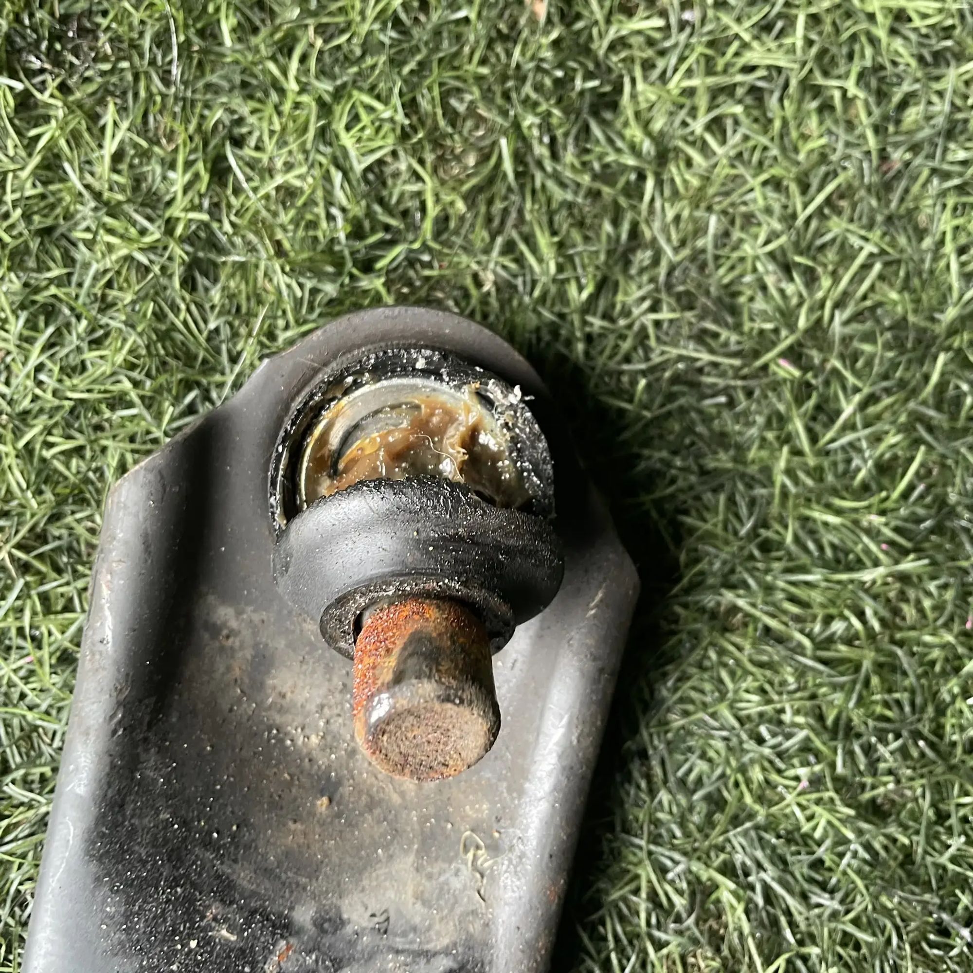 https://ycs.partsauto.market/partsauto-images/thmbs/userImages/772e461030aea93f4dbb6447c0f924d3/part/0d8dcc0b-f765-4508-9eaf-3c5e9bd150ff_1776933678233.jpg