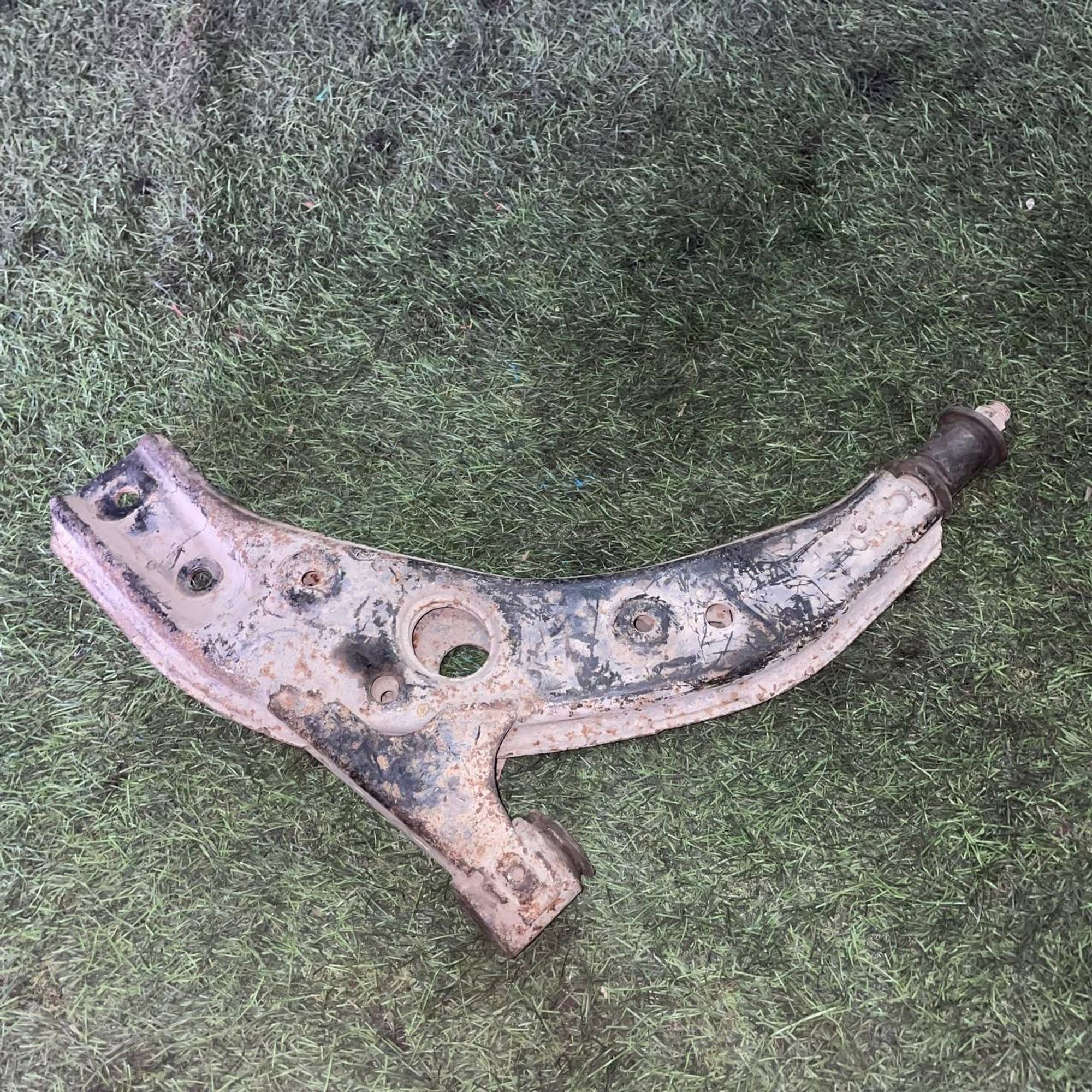 434 Рычаг передний правый нижний MAZDA FAMILIA BJ5W, 1 рублей, Невинномысск