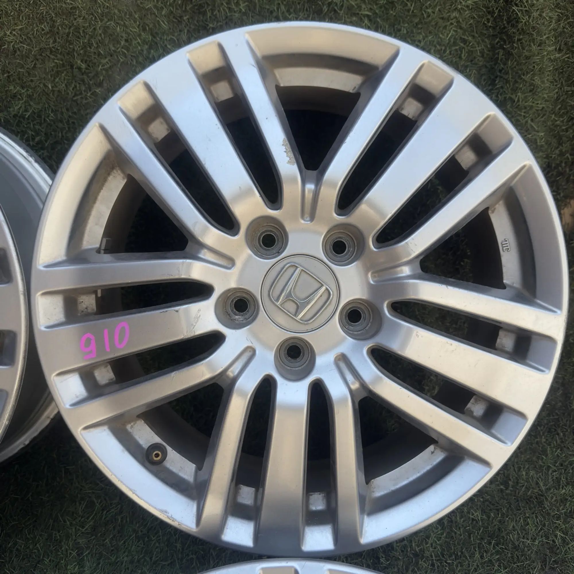 https://ycs.partsauto.market/partsauto-images/thmbs/userImages/772e461030aea93f4dbb6447c0f924d3/part/0dade078-4e11-489e-a38c-821db8e78cff_1778244345248.jpg